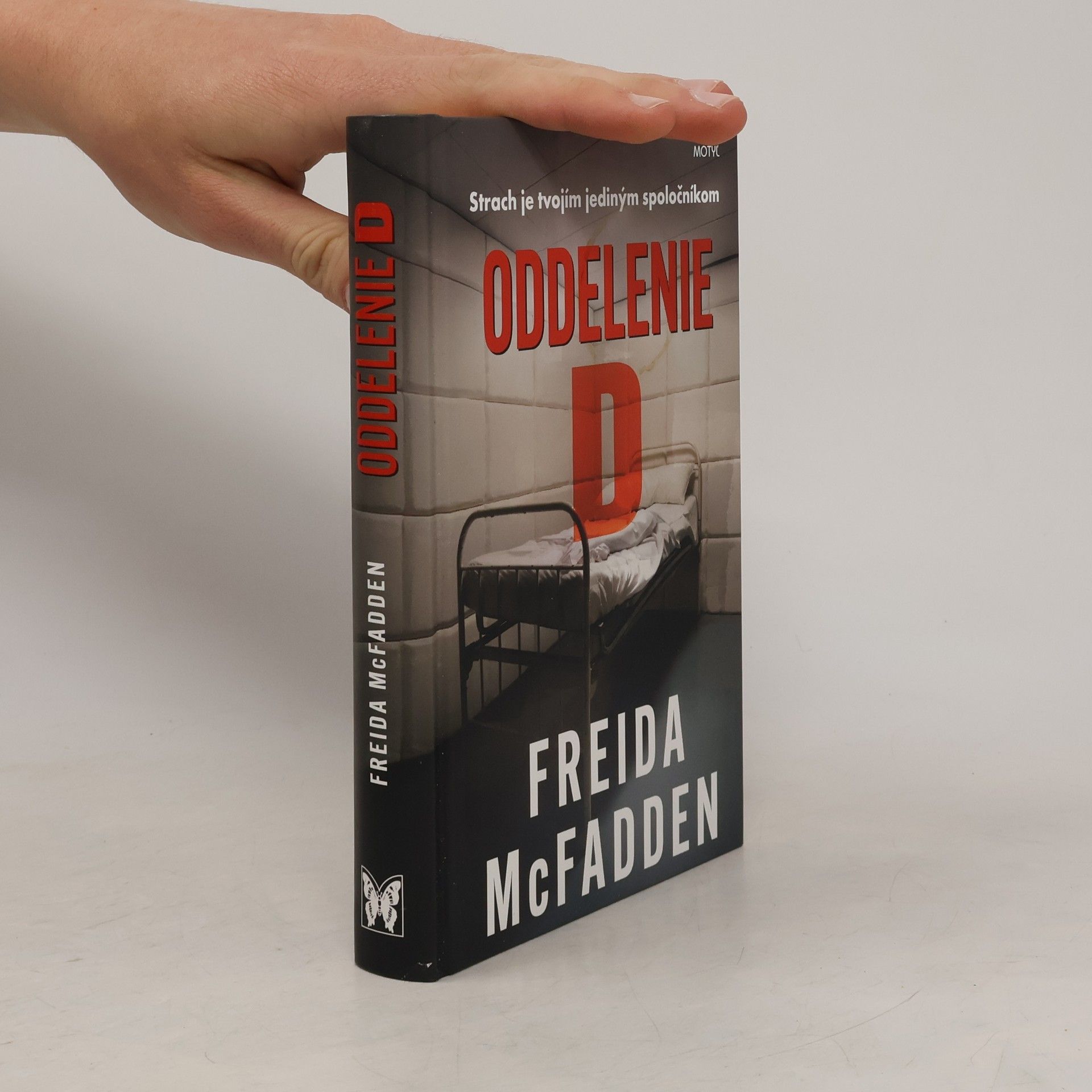 Freida McFadden Oddelenie D