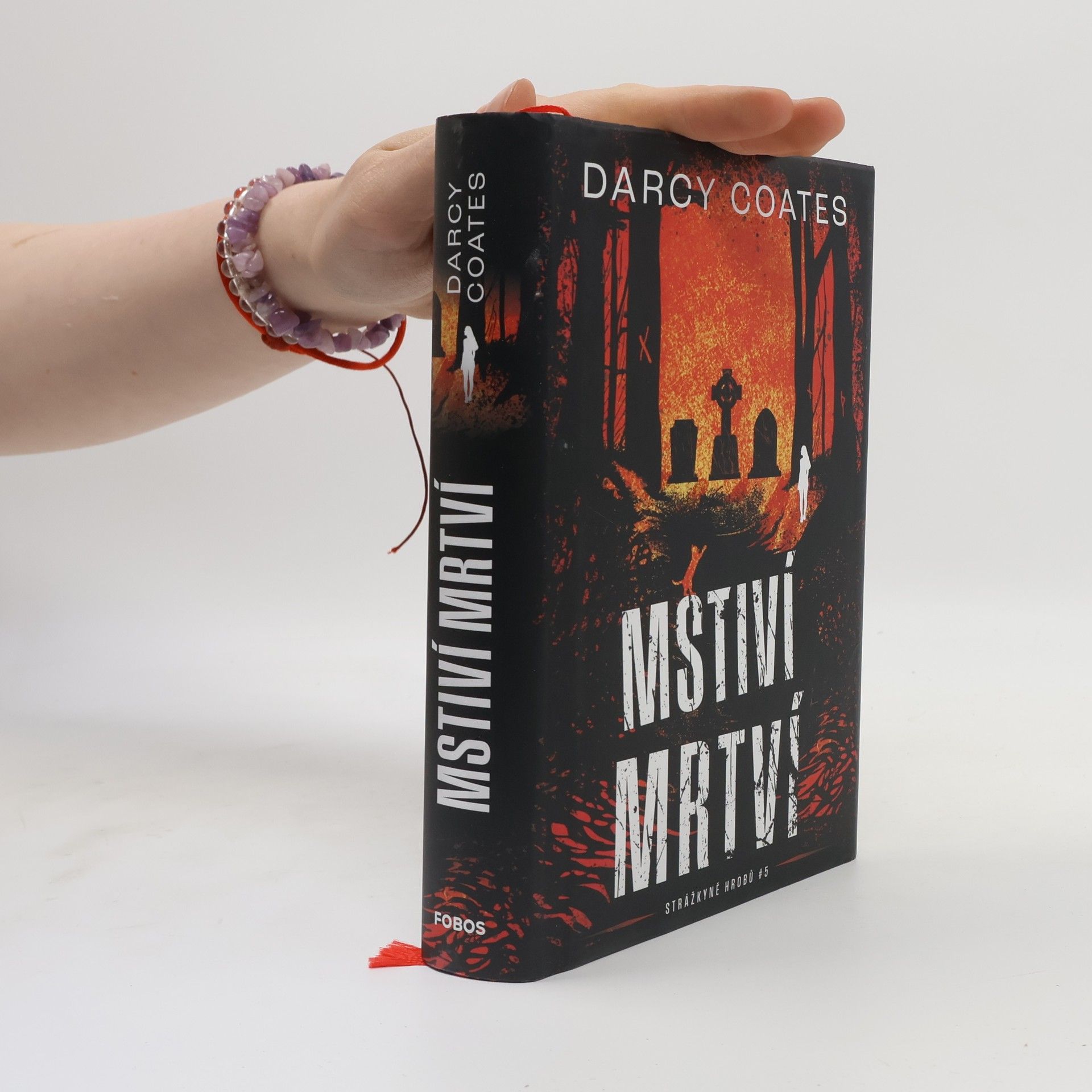 Darcy Coates Strážkyně hrobů - 5: Mstiví mrtví