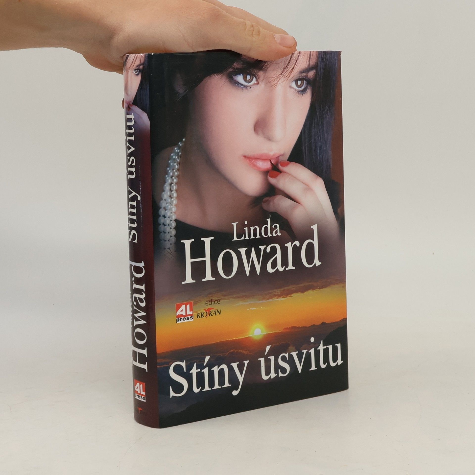 Linda Howard Stíny úsvitu