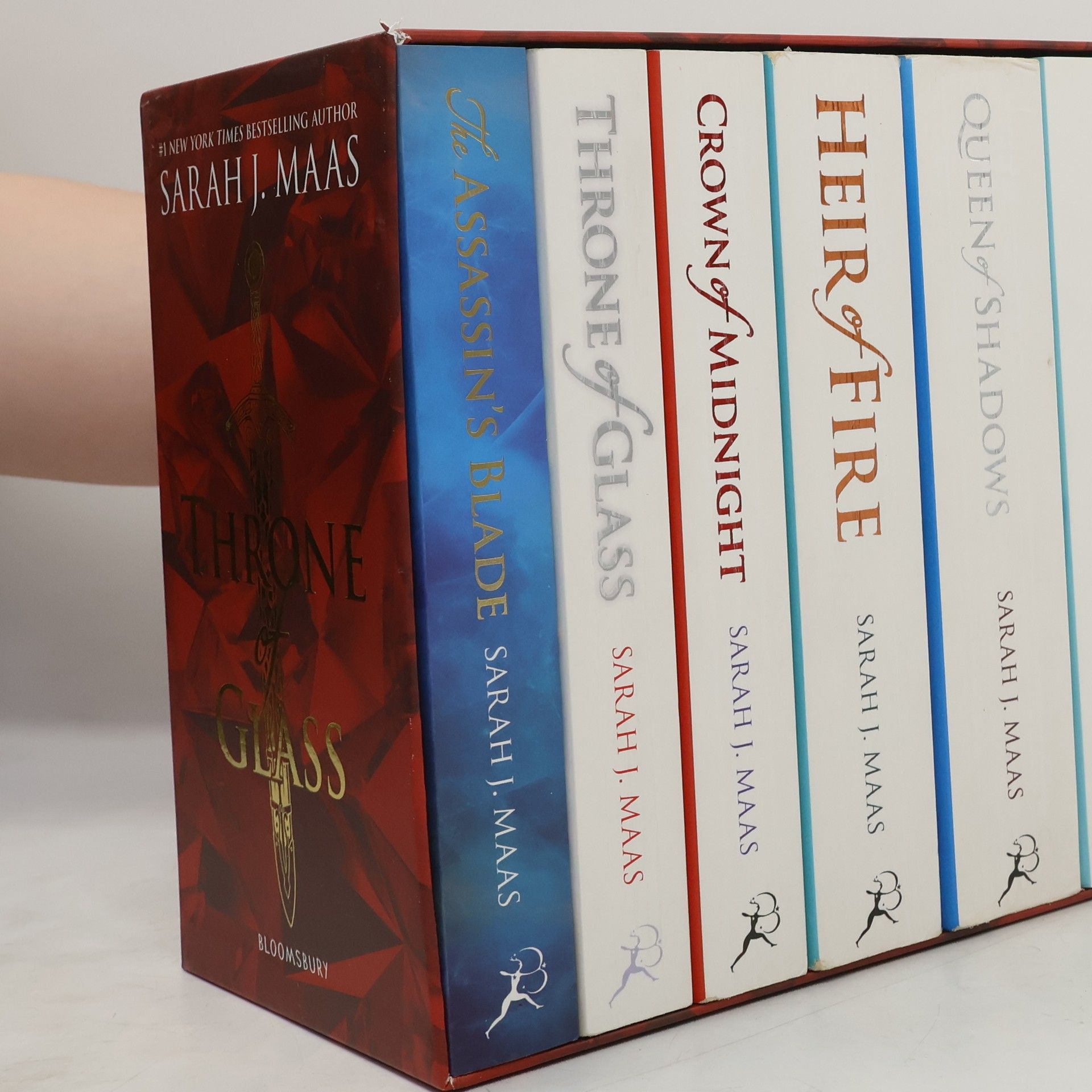 Sarah J. Maas Throne of Glass. Box Set