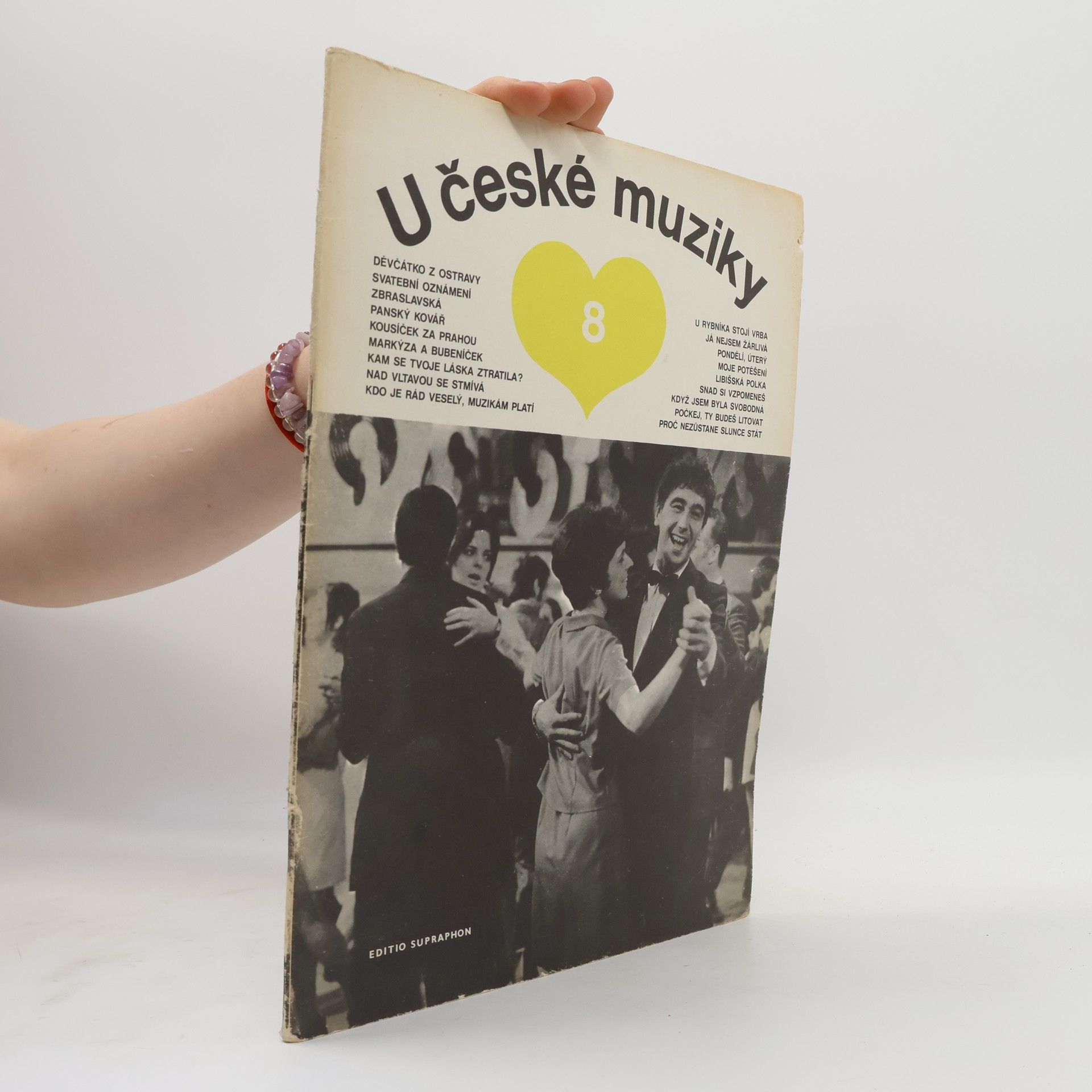 Collectif d'auteurs U české muziky 8