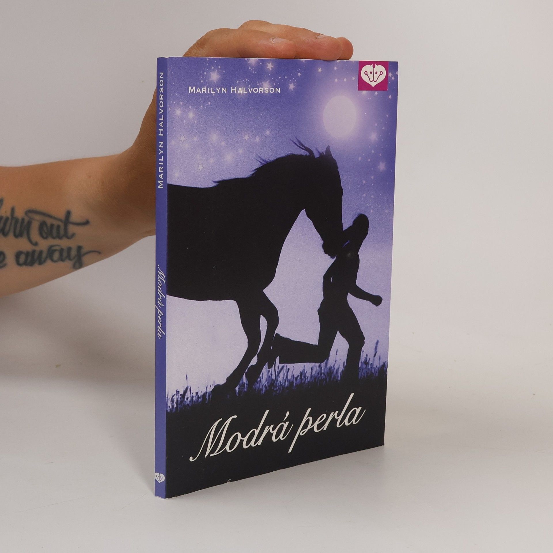 Marilyn Halvorson Modrá perla