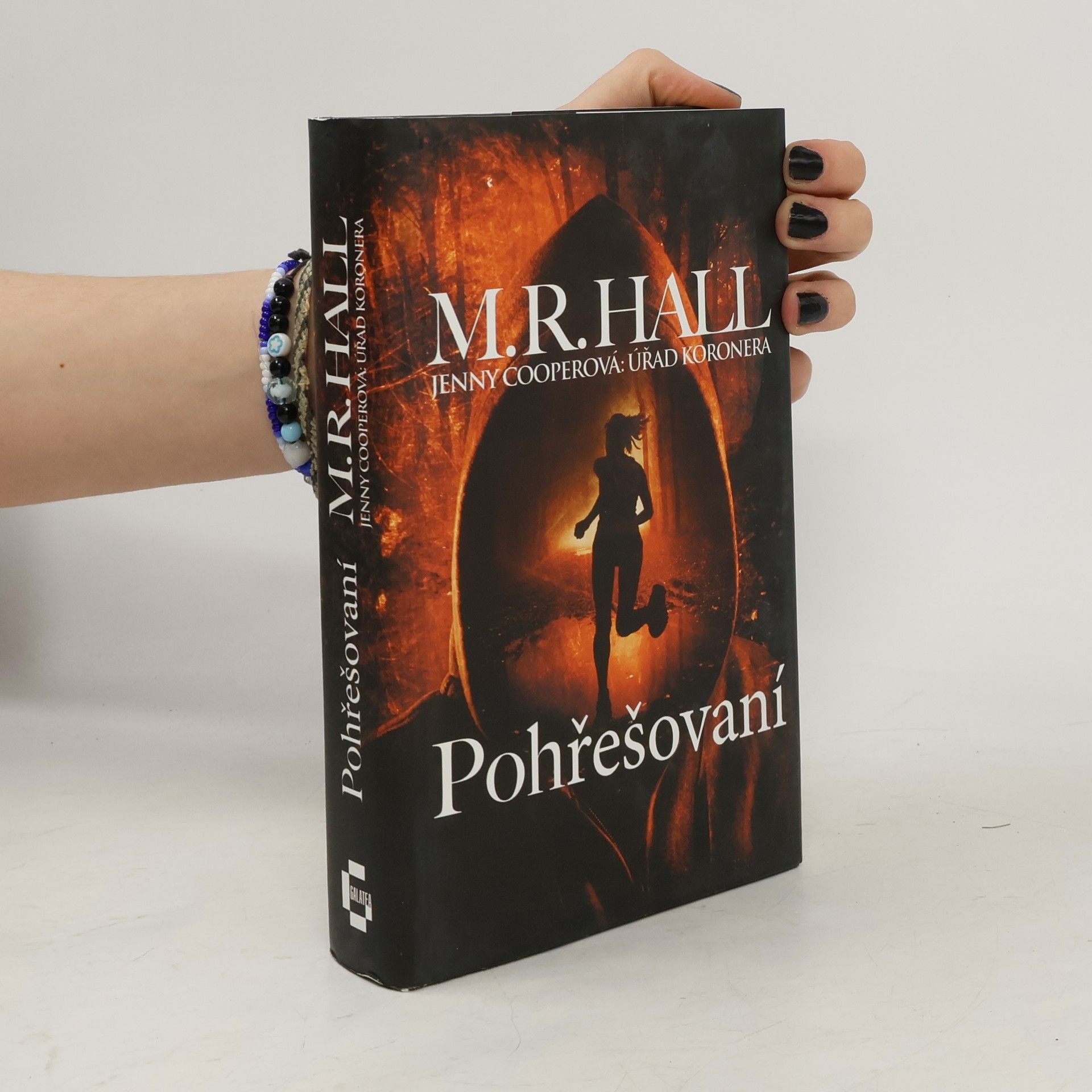 M. R. Hall Pohřešovaní : Jenny Cooperová: úřad koronera