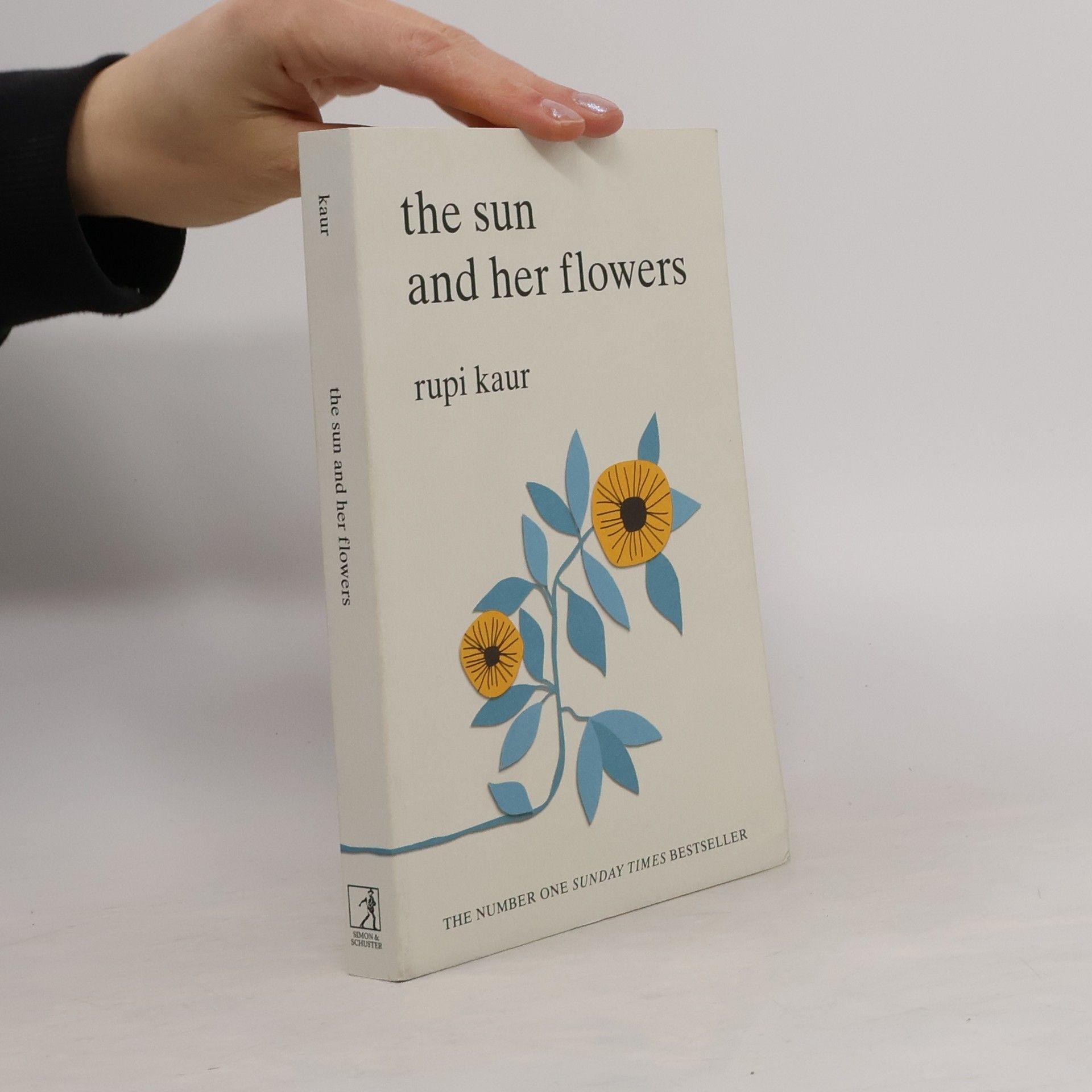 Rupi Kaur The Sun And Her Flowers