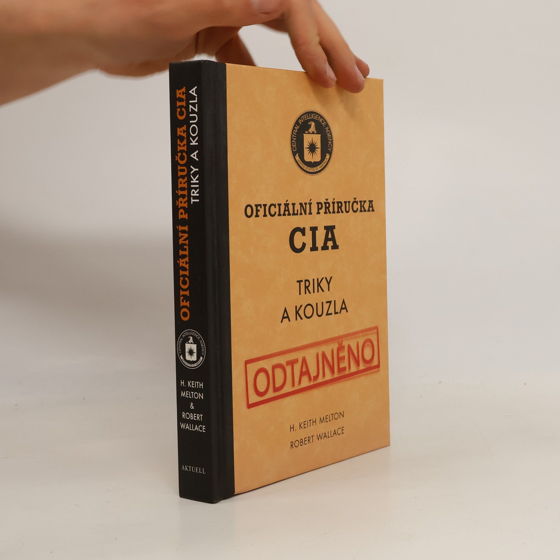 Oficiální příručka CIA : triky a kouzla