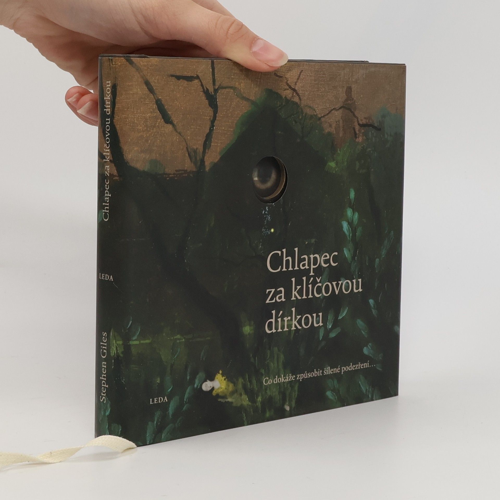 Stephen Giles Chlapec za klíčovou dírkou