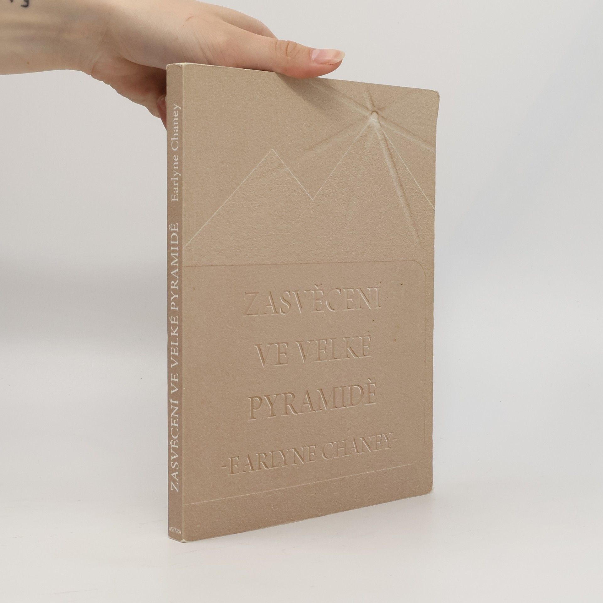 Earlyne Chaney Zasvěcení ve Velké pyramidě