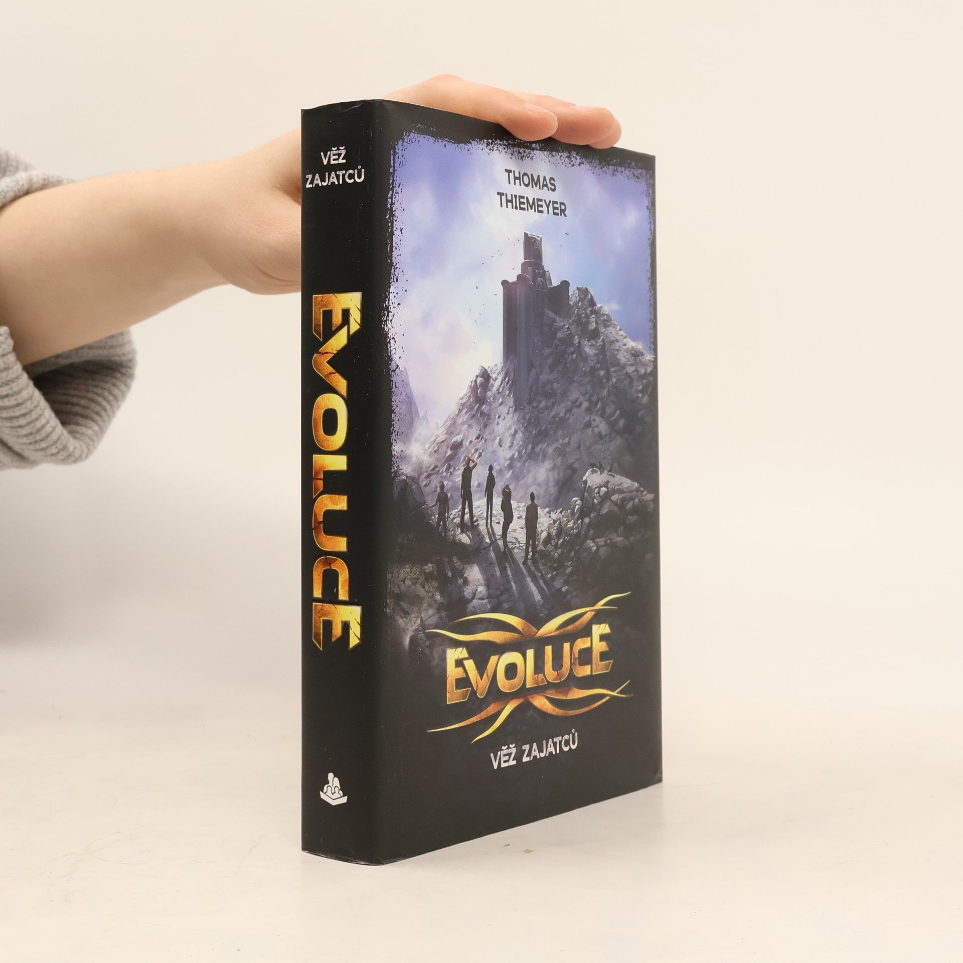Thomas Thiemeier Evoluce. Věž zajatců