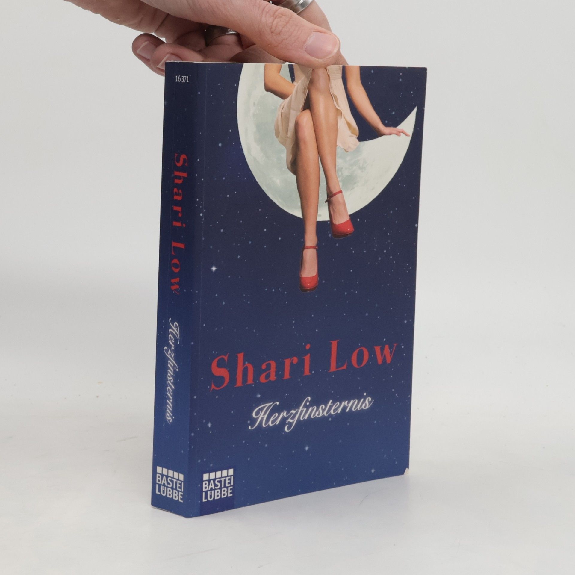 Shari Low Herzfinsternis
