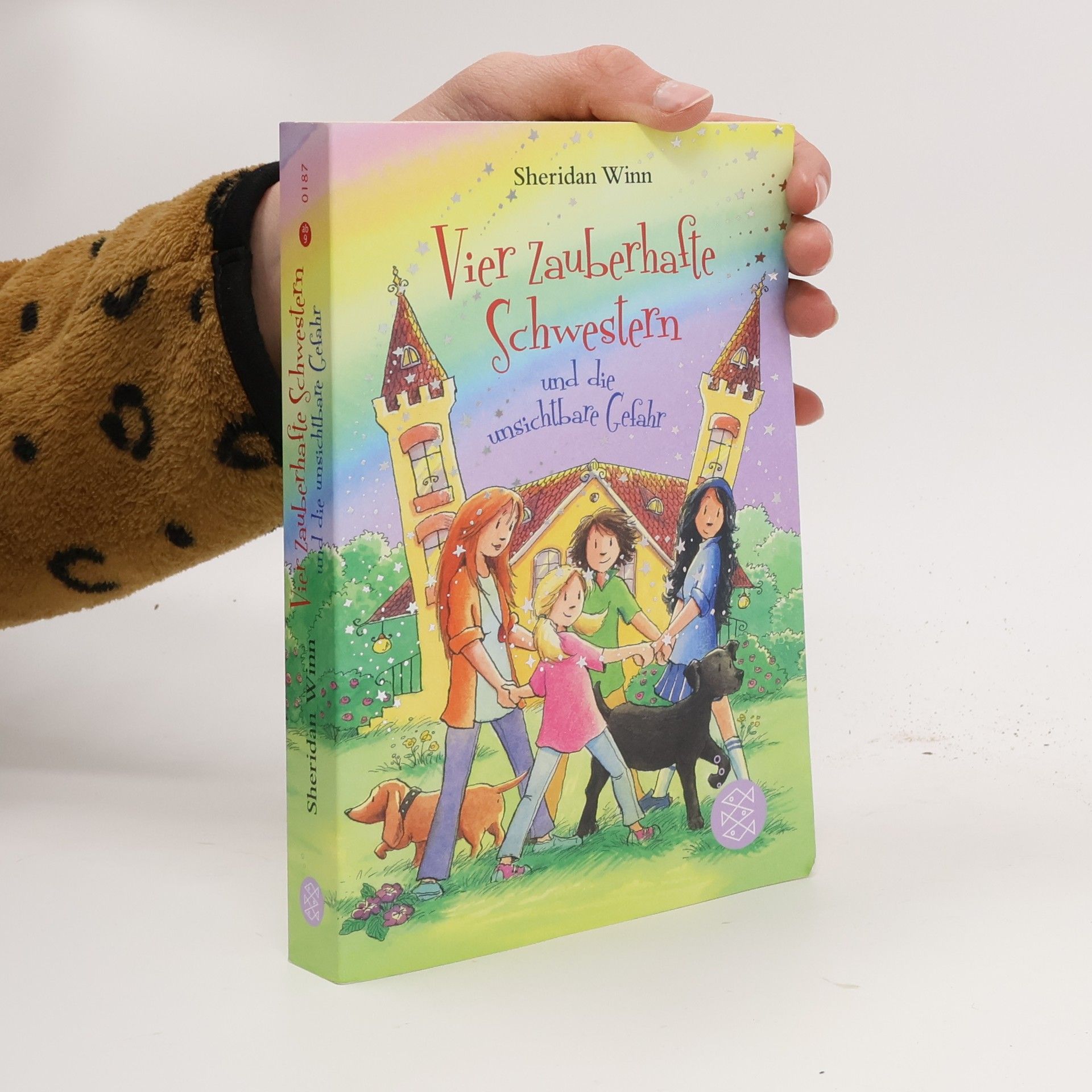 Vier zauberhafte Schwestern und die unsichtbare Gefahr