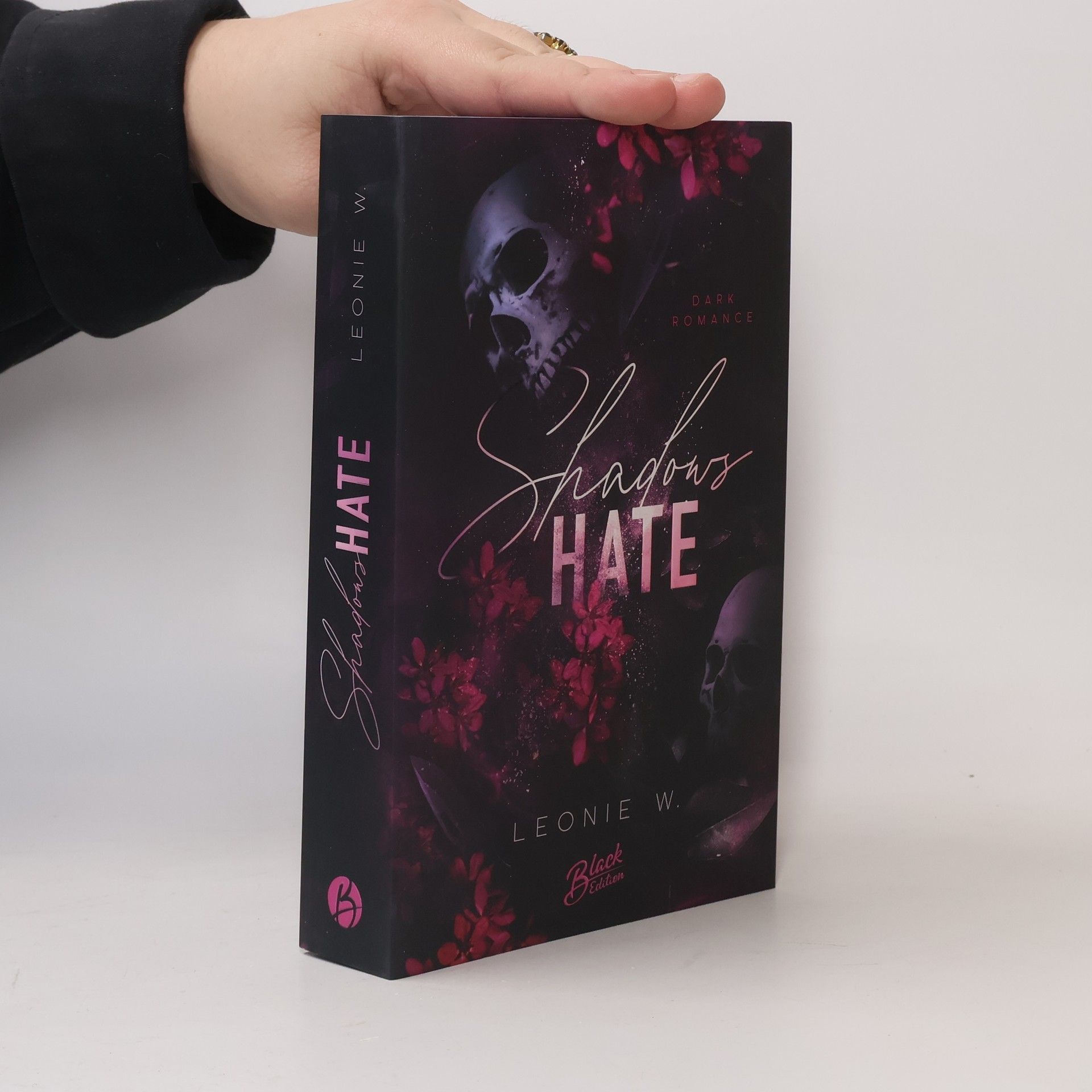 Leonie W. Shadow's Hate