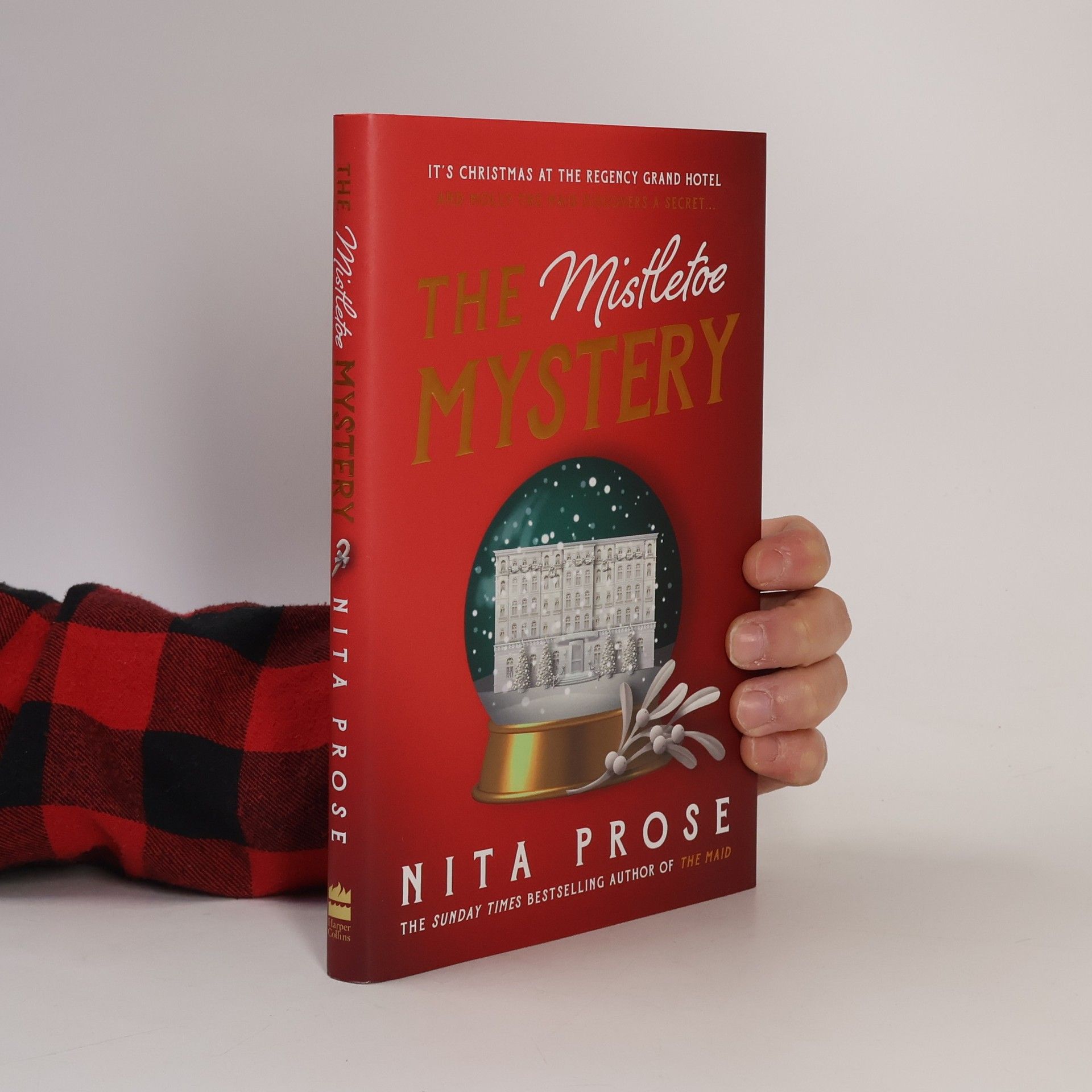 Nita Prose The Mistletoe Mystery