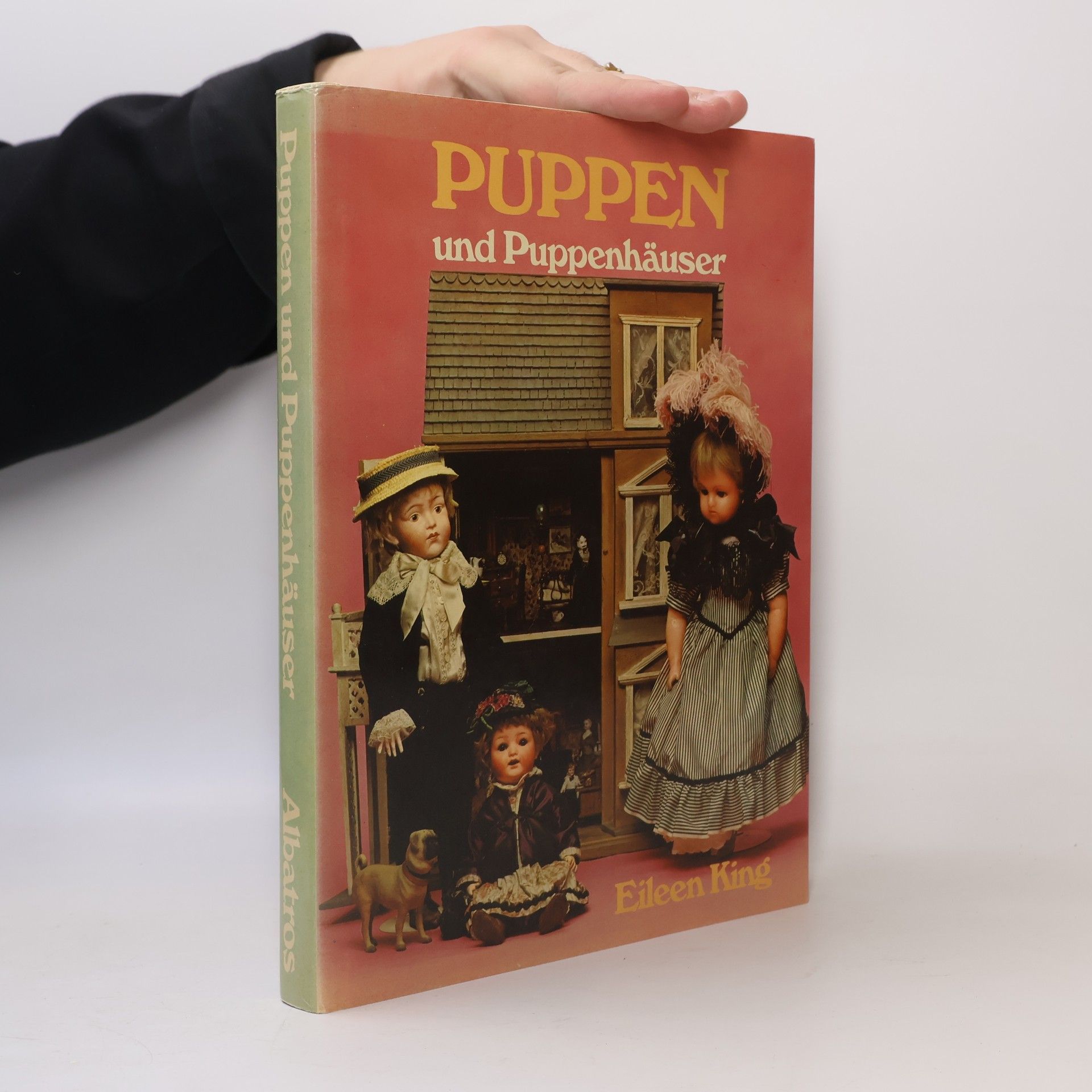 Puppen und Puppenhäuser