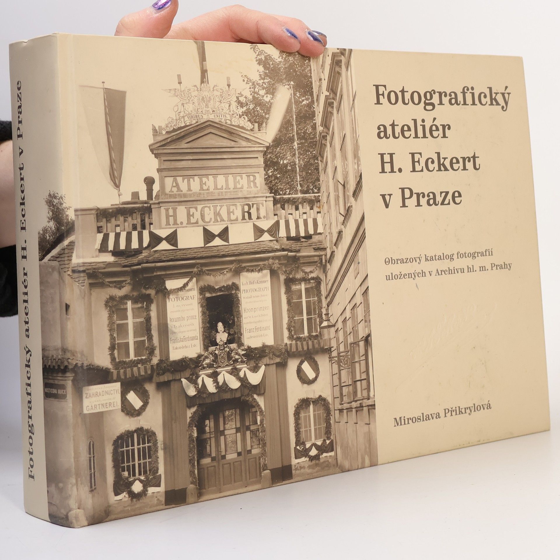 Miroslava Přikrylová Fotografický ateliér H. Eckert v Praze
