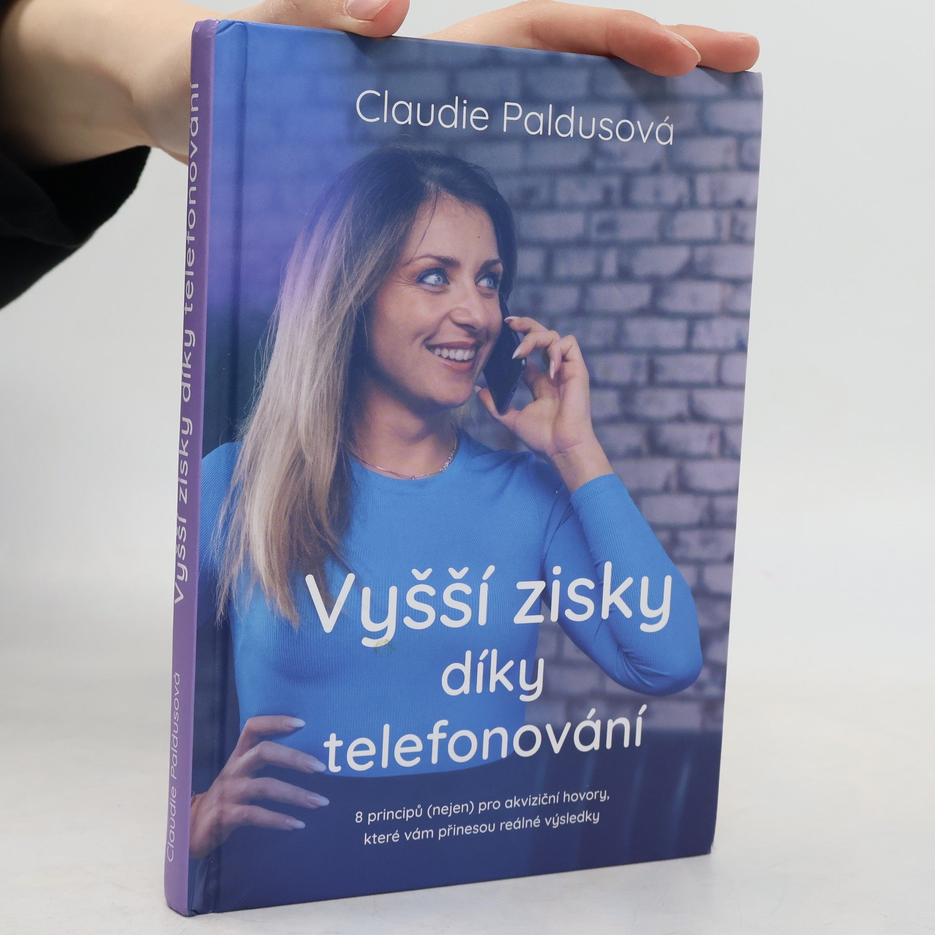 Claudie Paldusová Vyšší zisky díky telefonování
