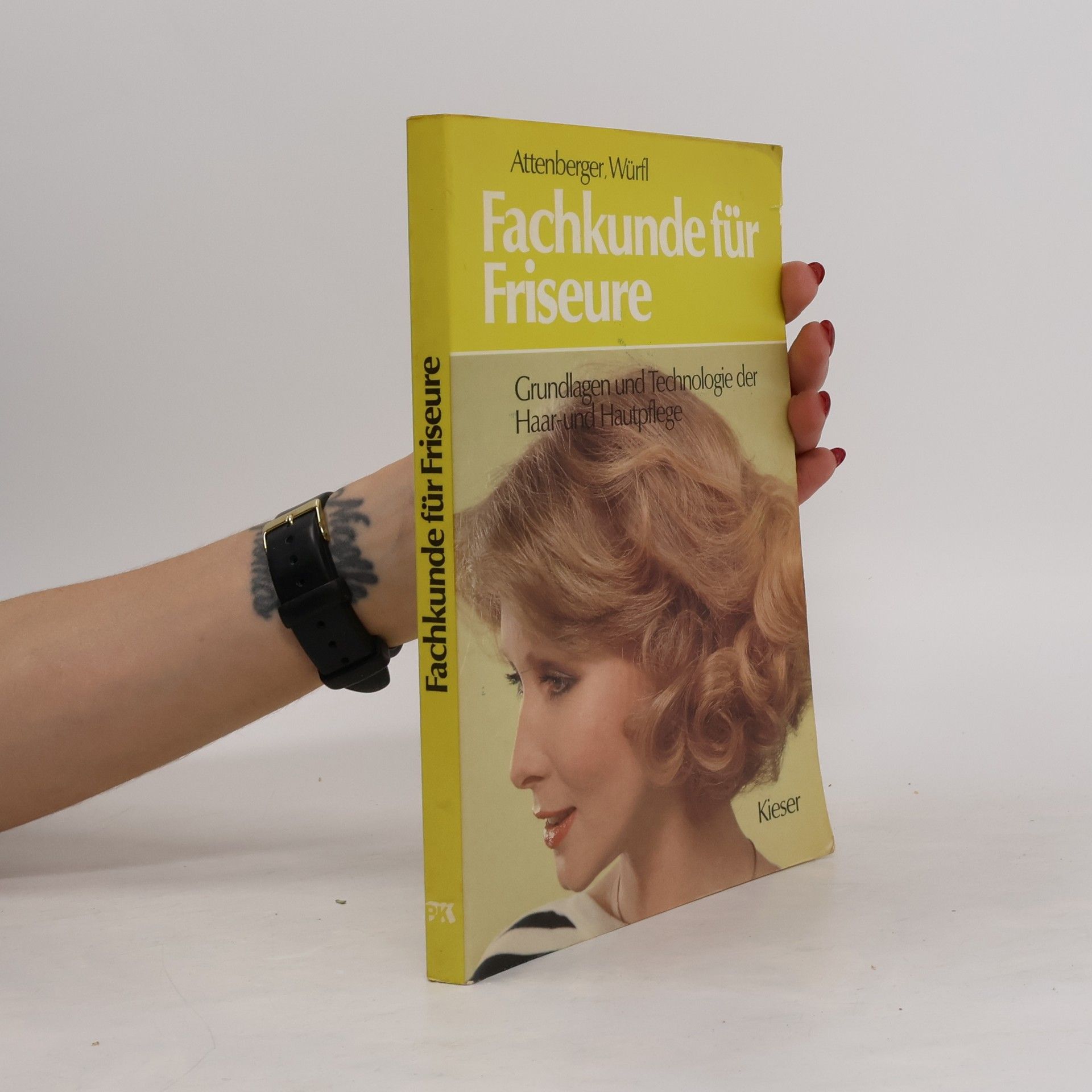 Kolektív autorov Fachkunde für Friseure