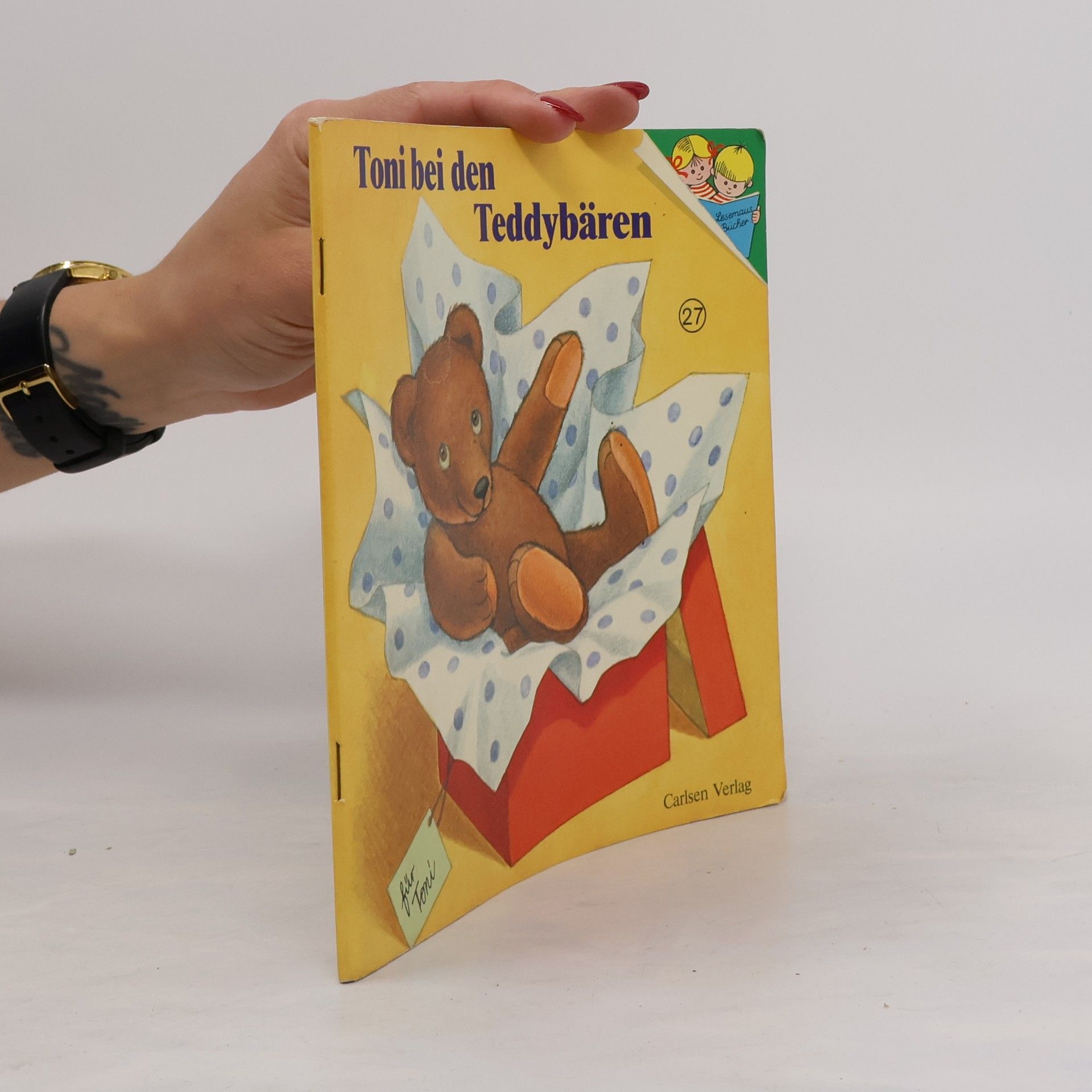 Ginnie Hofmann Toni bei den Teddybären
