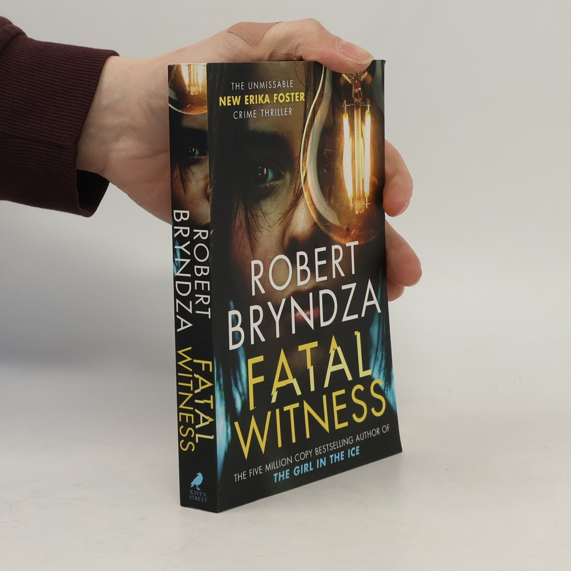Robert Bryndza Fatal Witness