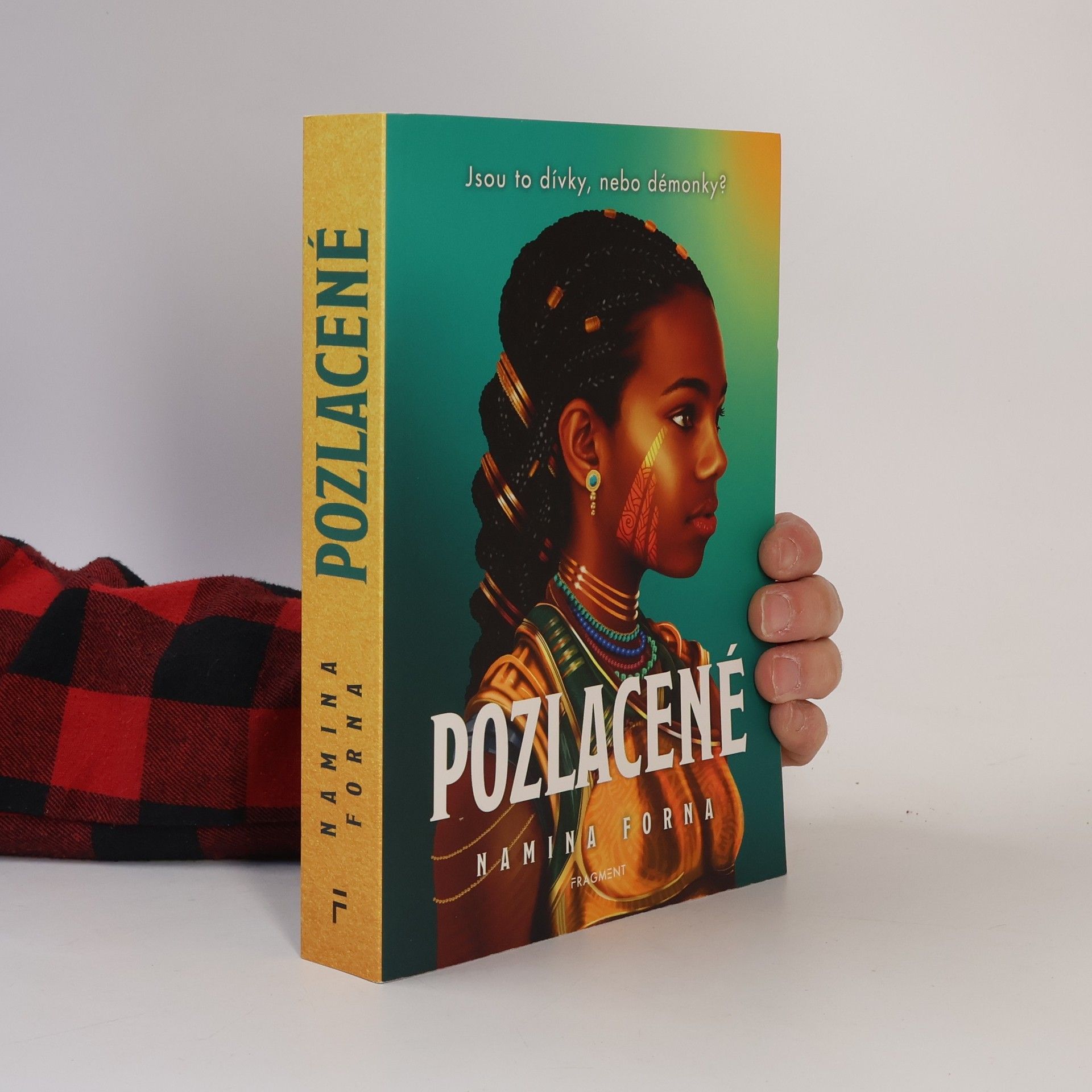 Namina Forna Pozlacené