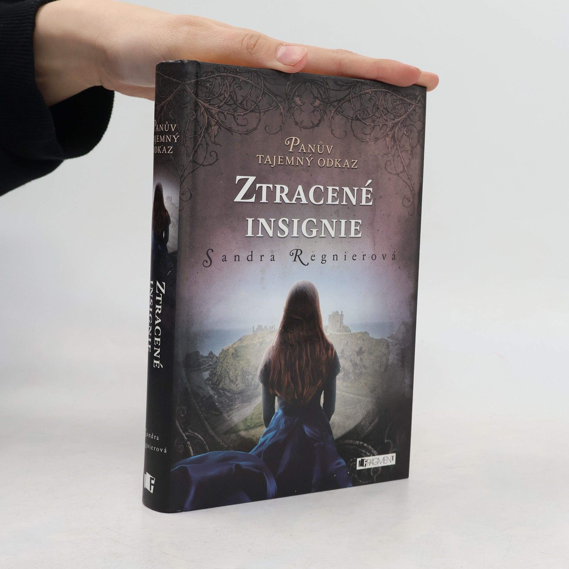 Sandra Regnier Ztracené insignie. Panův tajemný odkaz