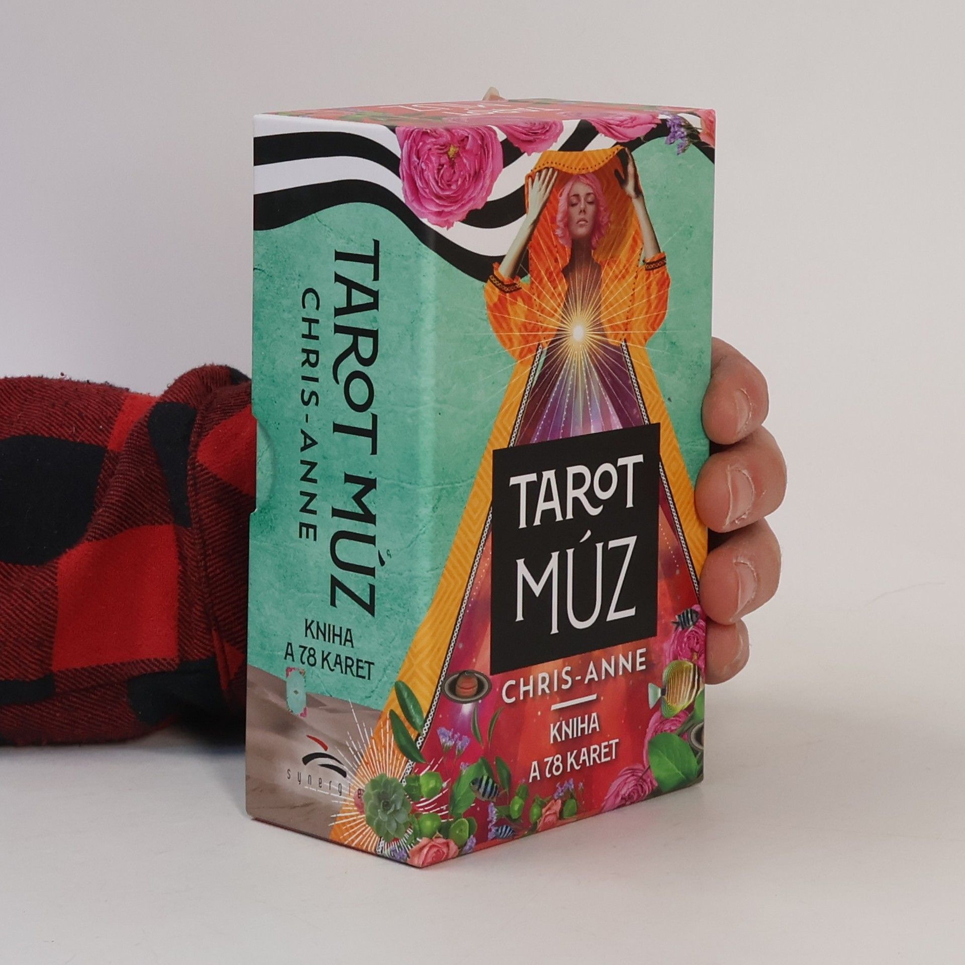 Chris Anne Tarot múz. Kniha a 78 karet.