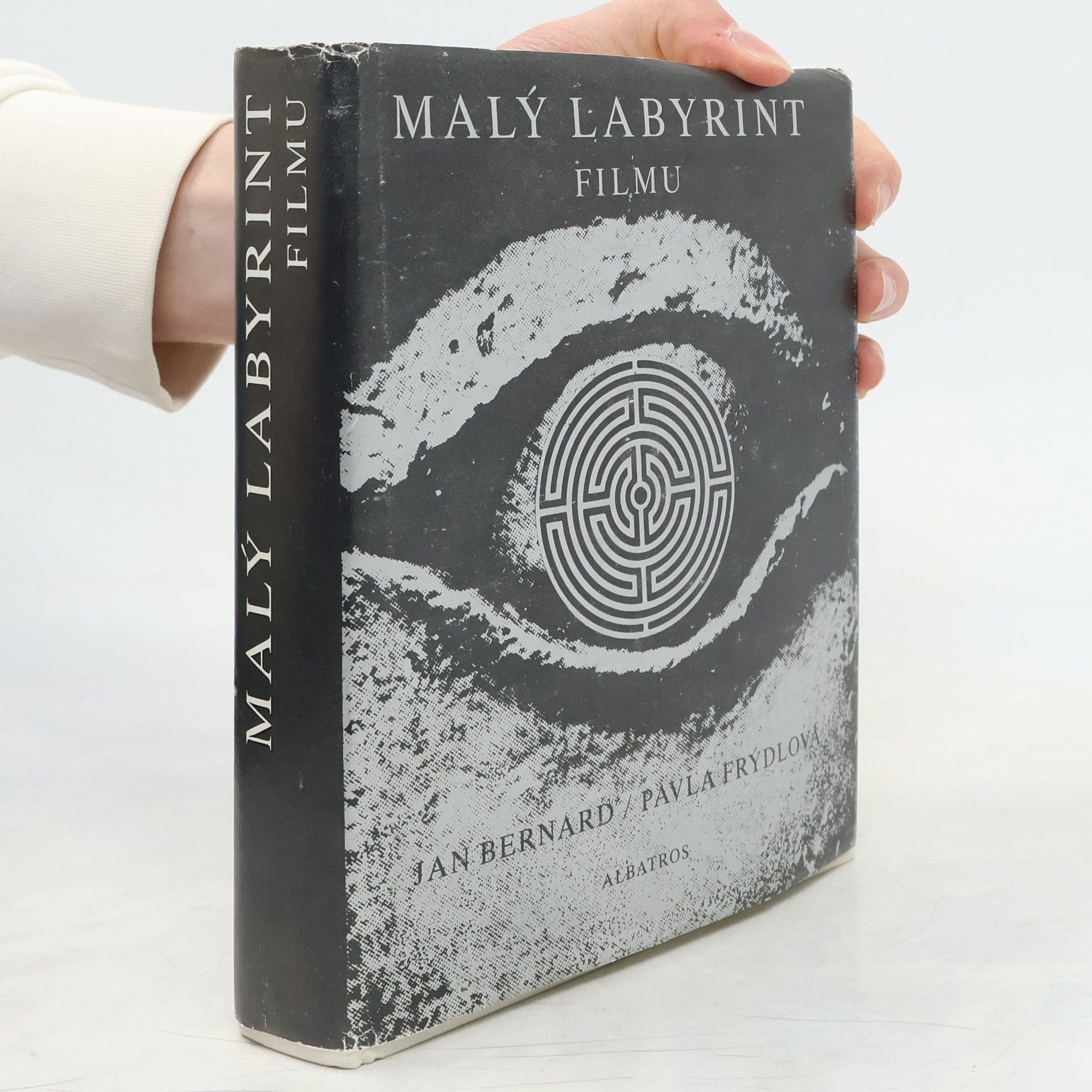 Jan Bernard Malý labyrint filmu