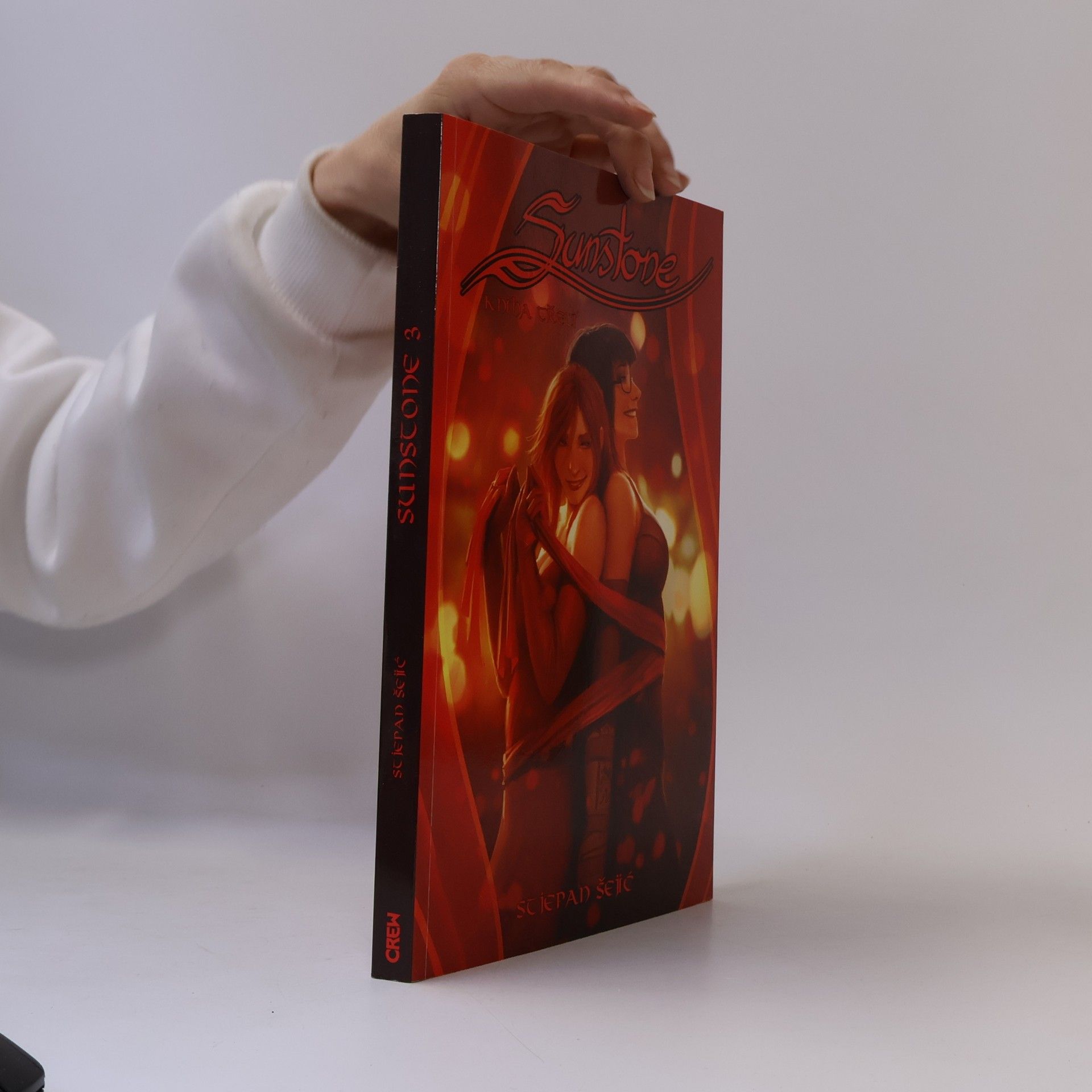 Sunstone. Kniha třetí