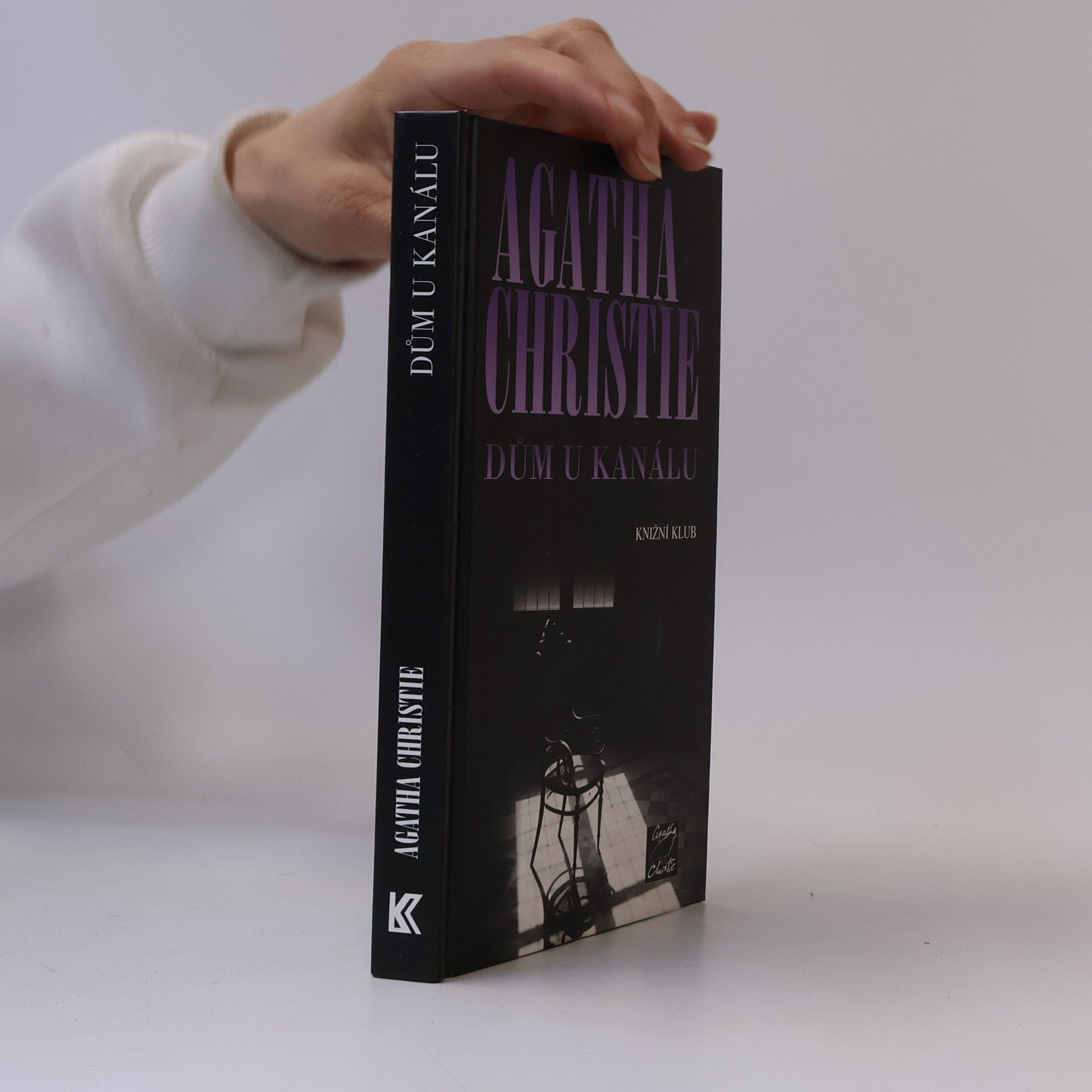 Agatha Christie Dům u kanálu