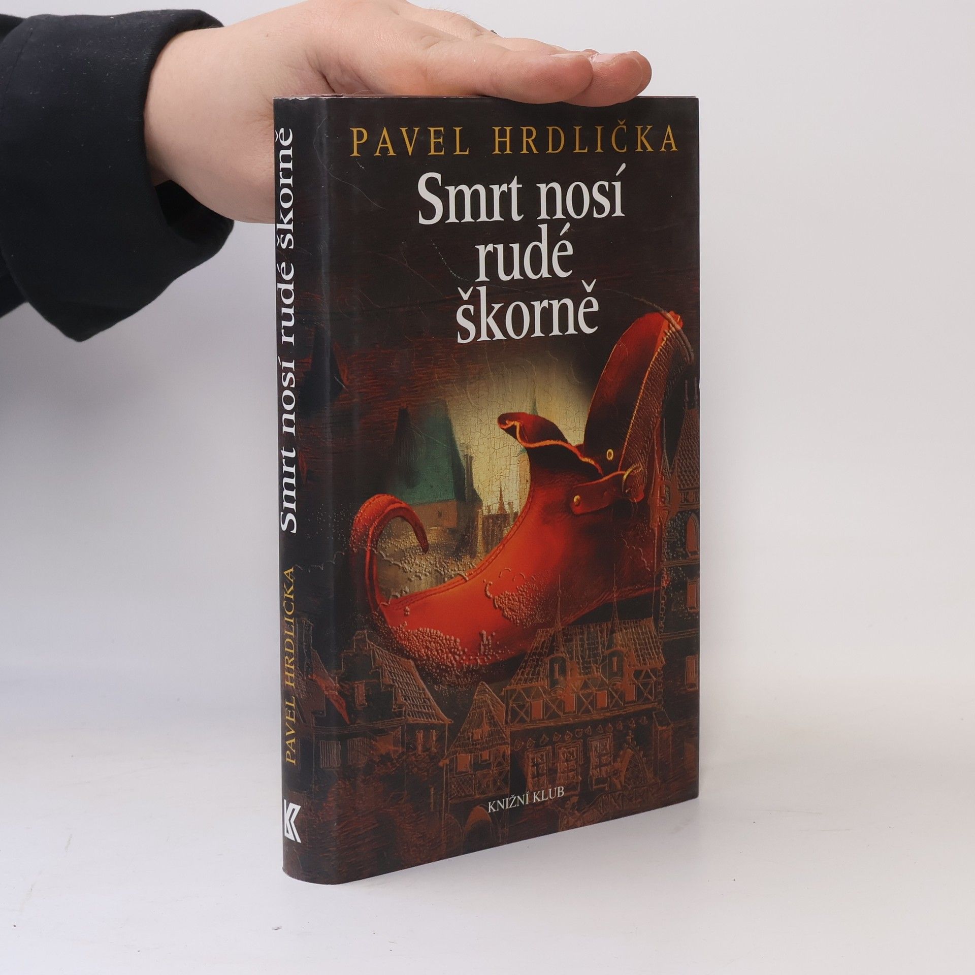 Pavel Hrdlička Smrt nosí rudé škorně