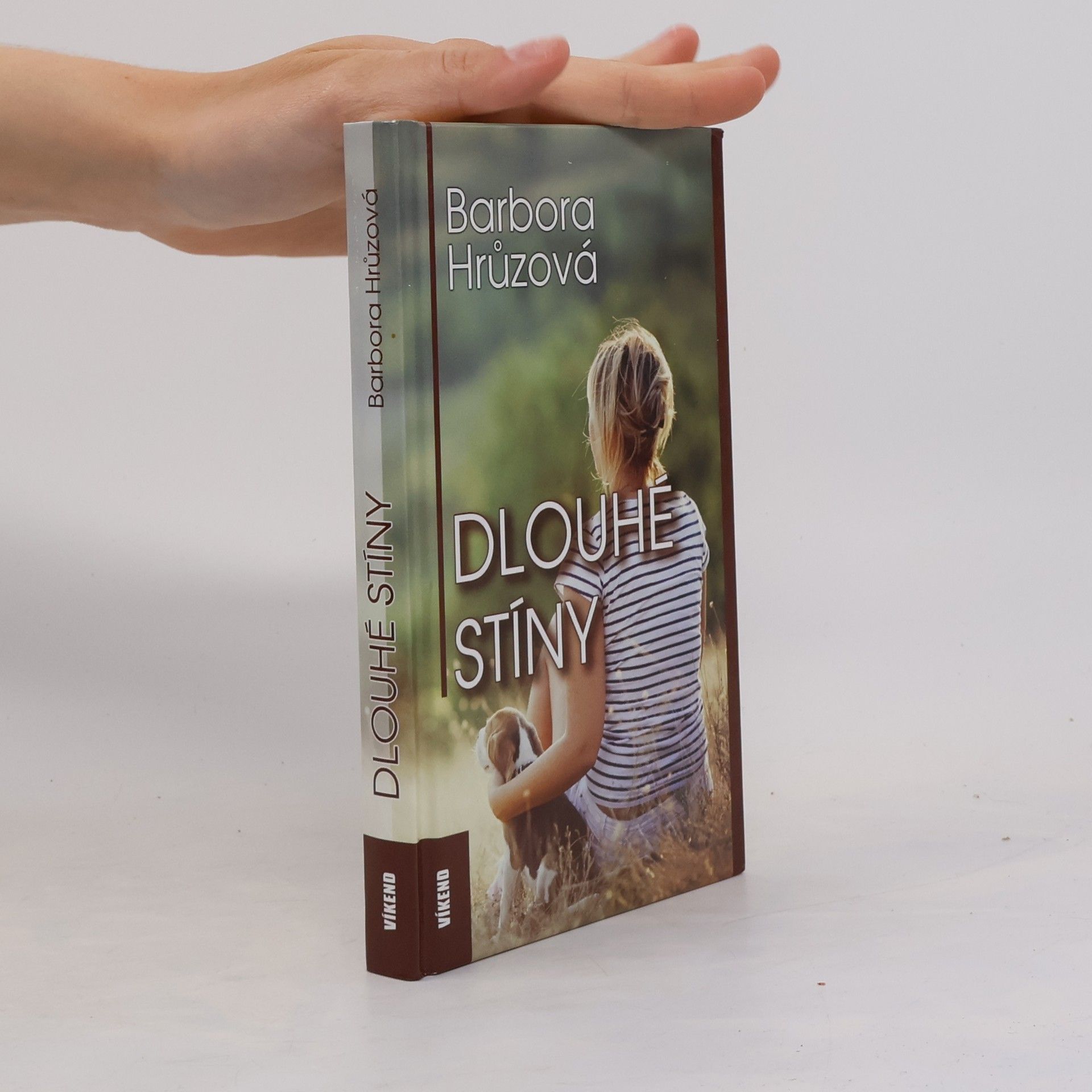 Barbora Hrůzová Dlouhé stíny