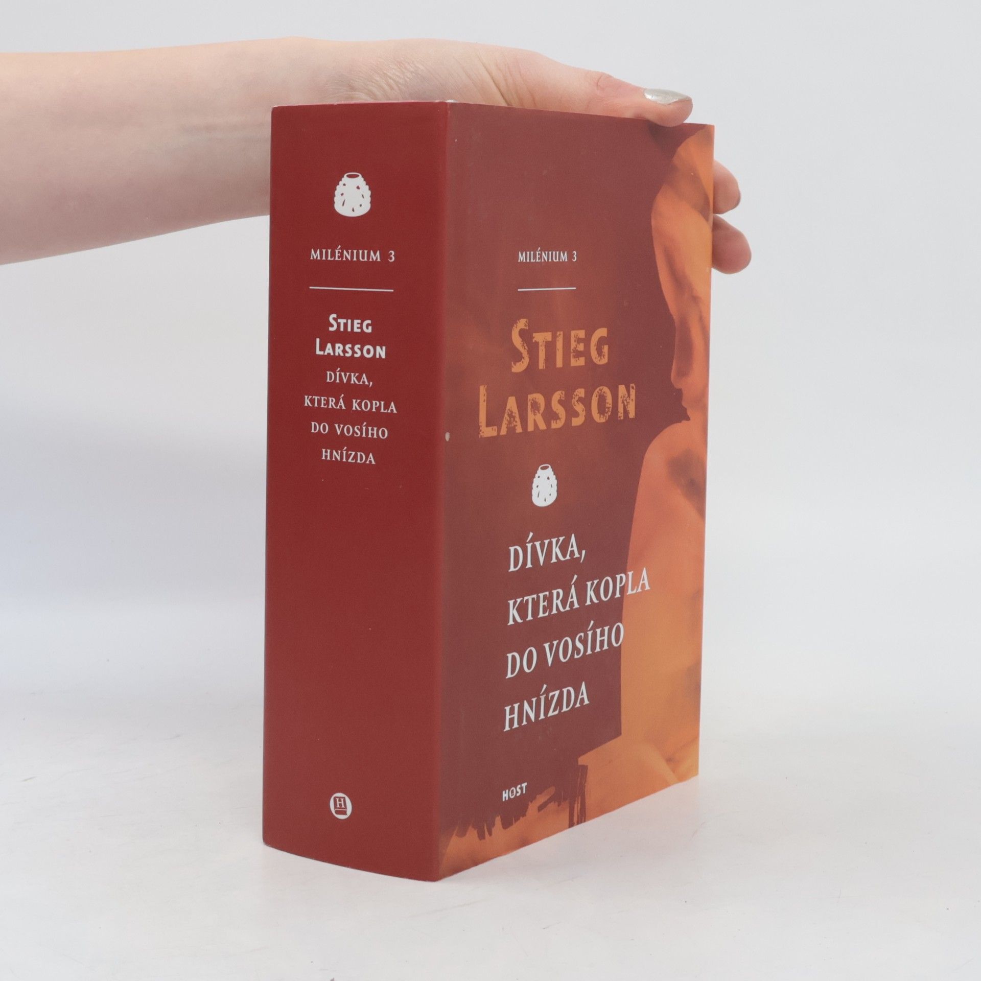 Stieg Larsson Dívka, která kopla do vosího hnízda