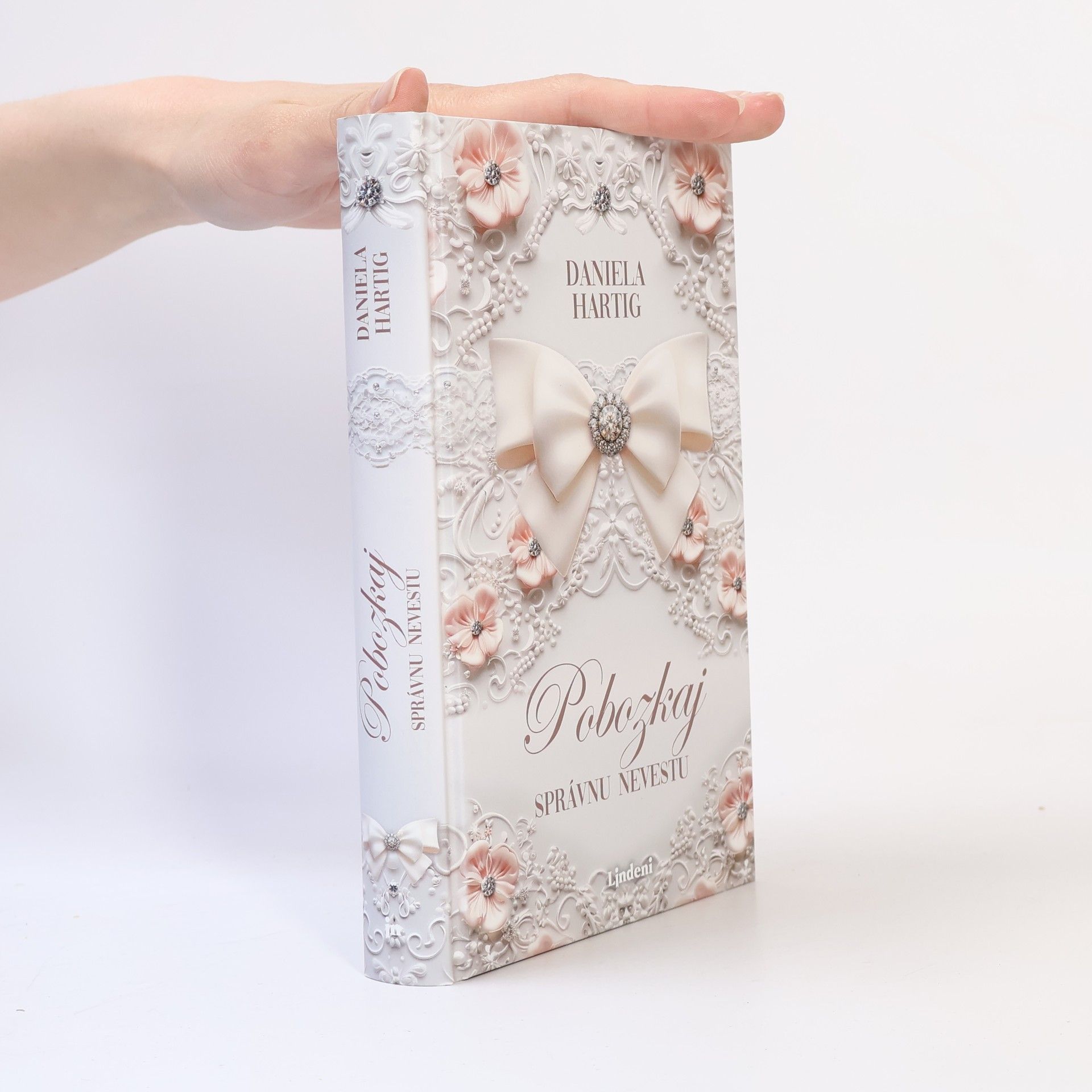 Daniela Hartig Pobozkaj správnu nevestu