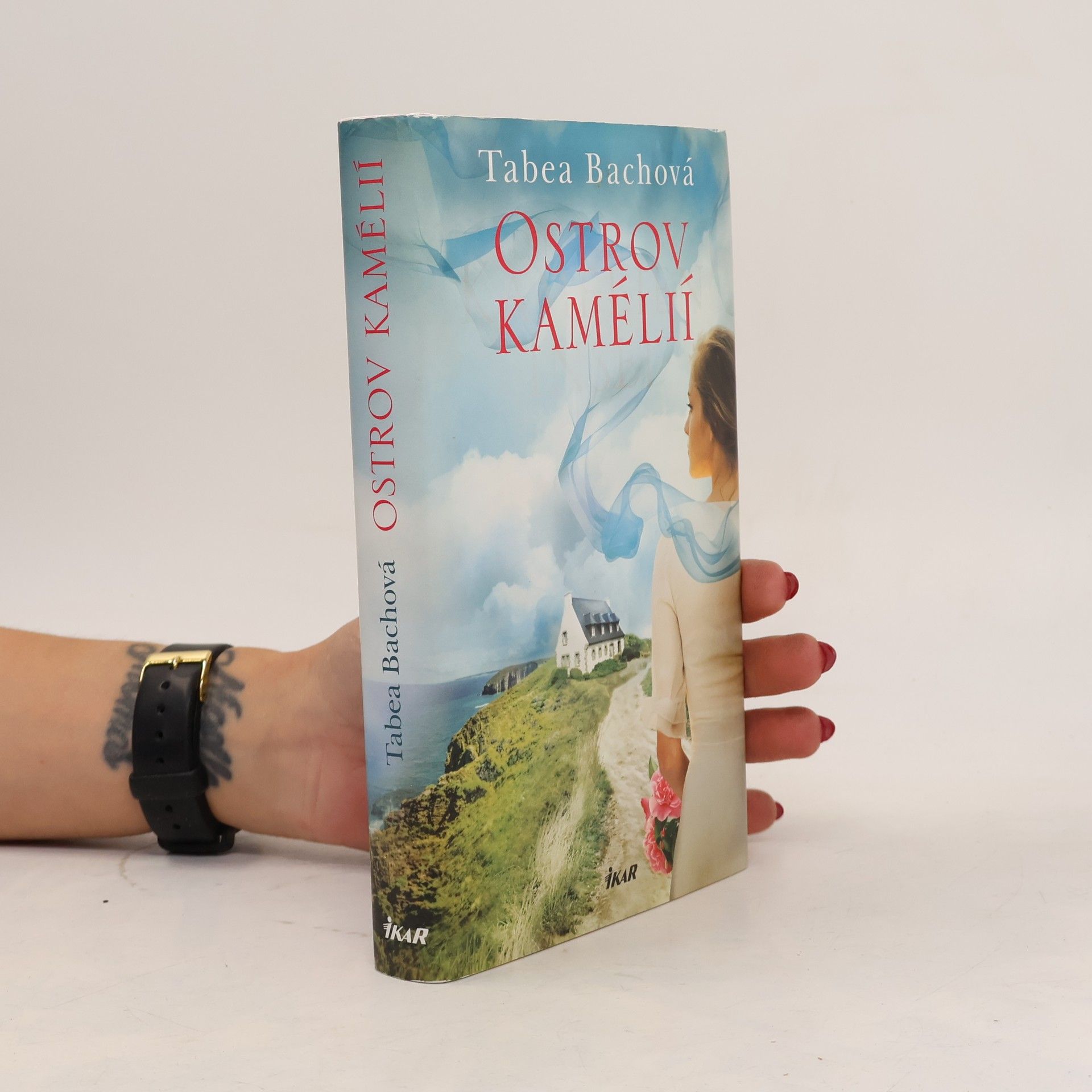 Tabea Bach Ostrov kamélií