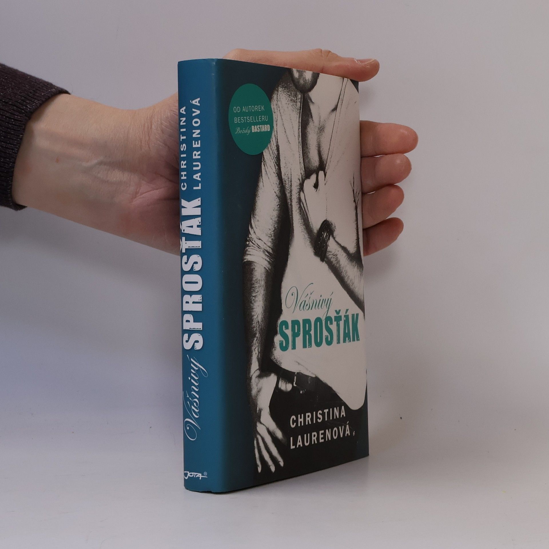 Christina Lauren Vášnivý sprosťák