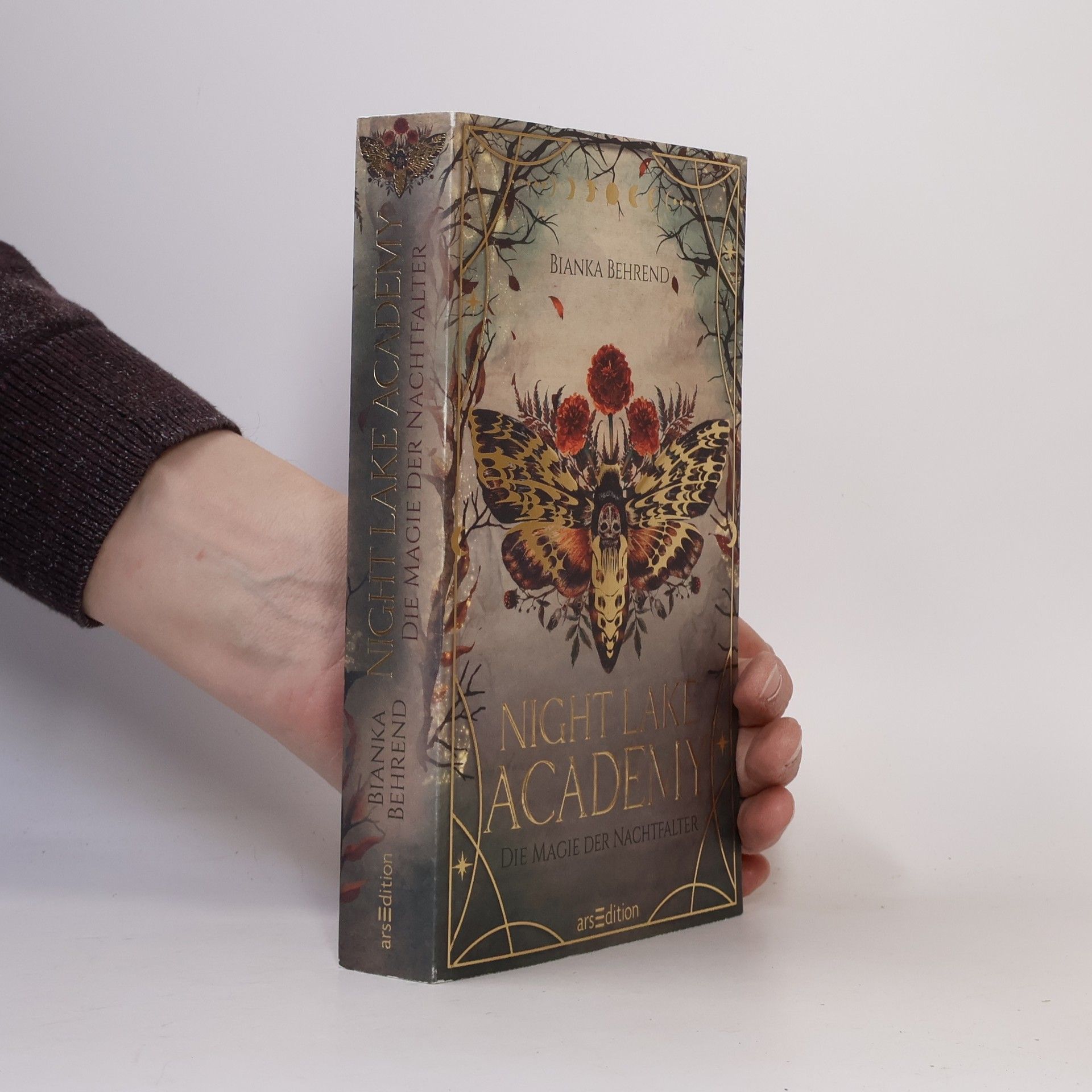 Bianka Behrend Night Lake Academy – Die Magie der Nachtfalter