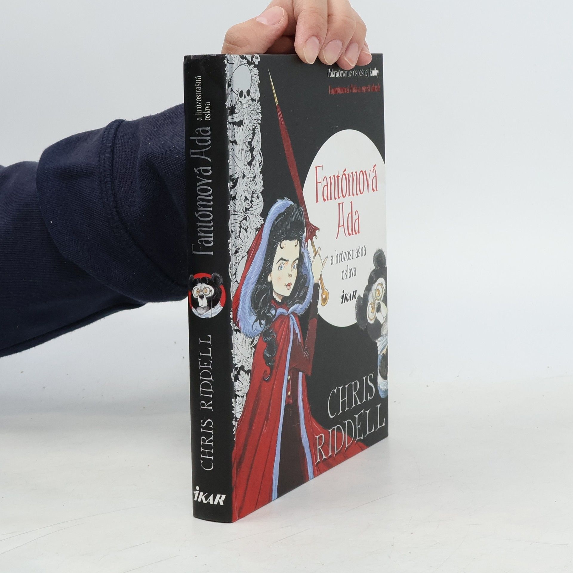 Chris Riddell Fantómová Ada a hrôzostrašná oslava