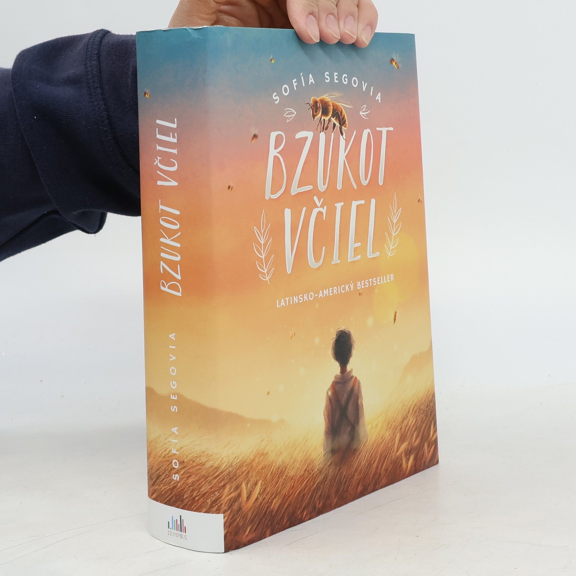 Sofía Segovia Bzukot včiel