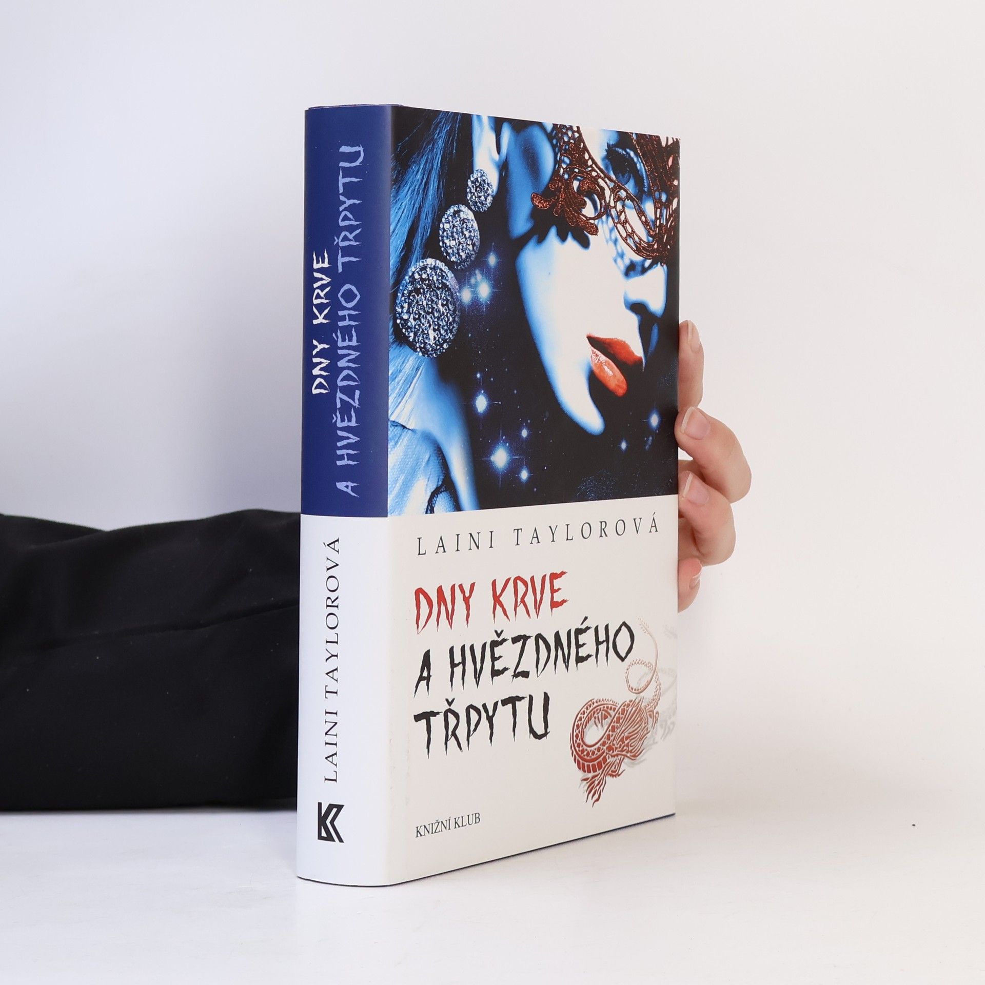 Laini Taylor Dny krve a hvězdného třpytu
