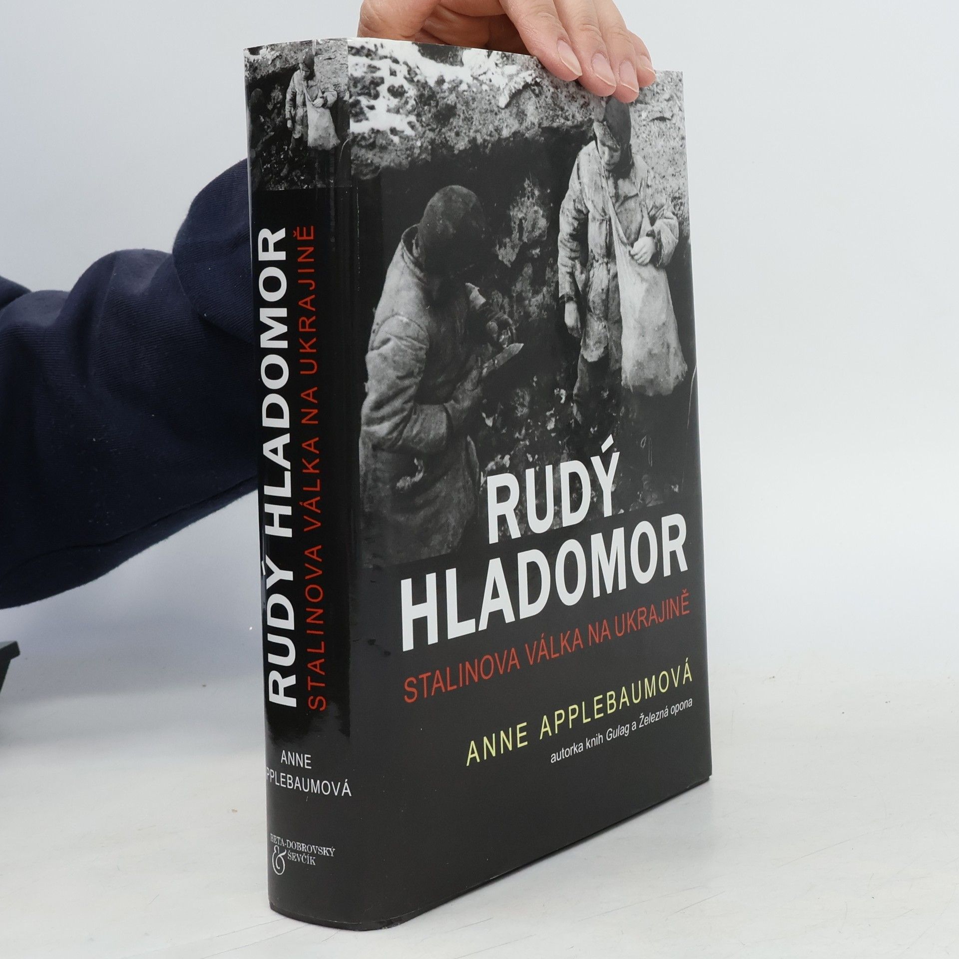 Rudý hladomor : Stalinova válka na Ukrajině