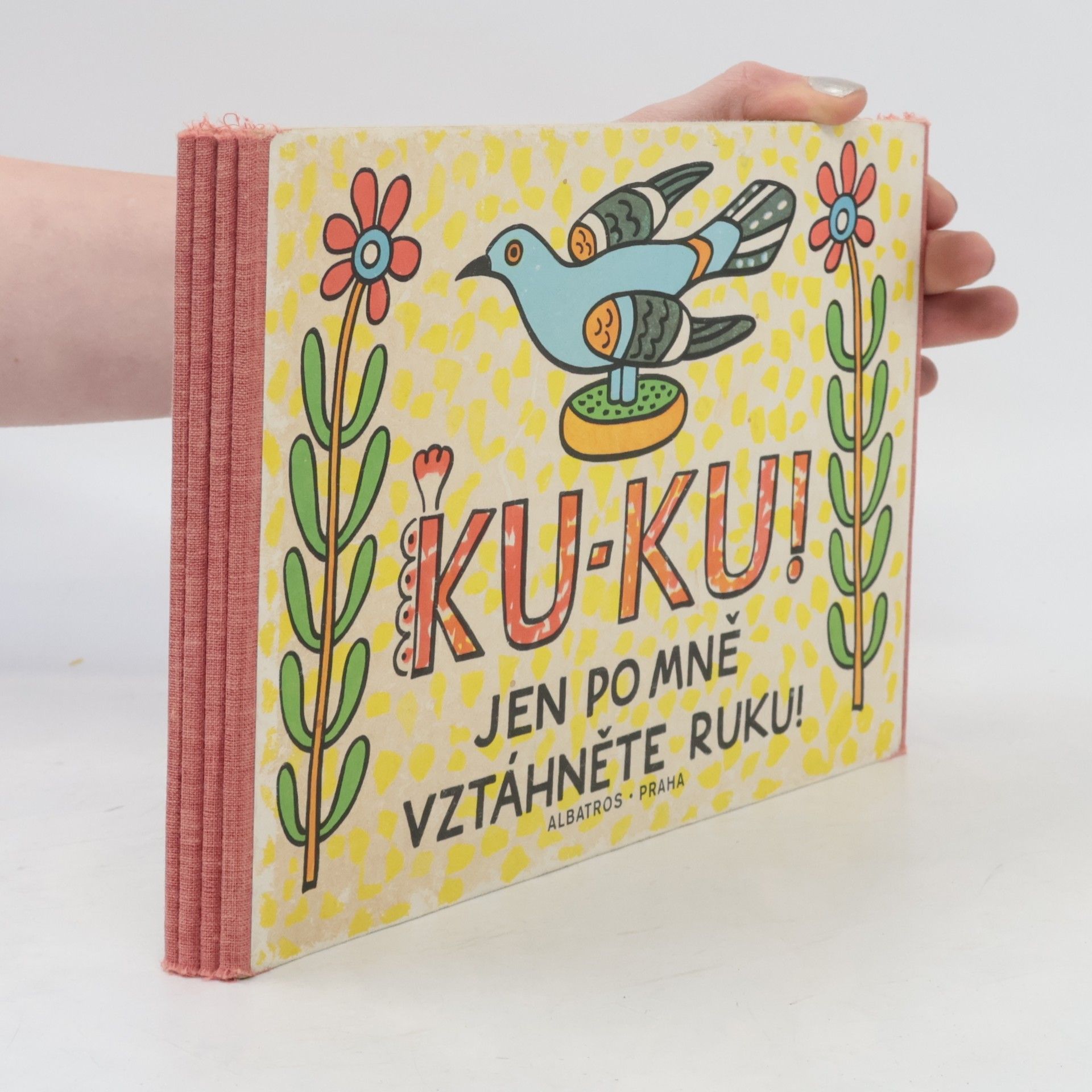 Ku-ku! Jen po mně vztáhněte ruku!