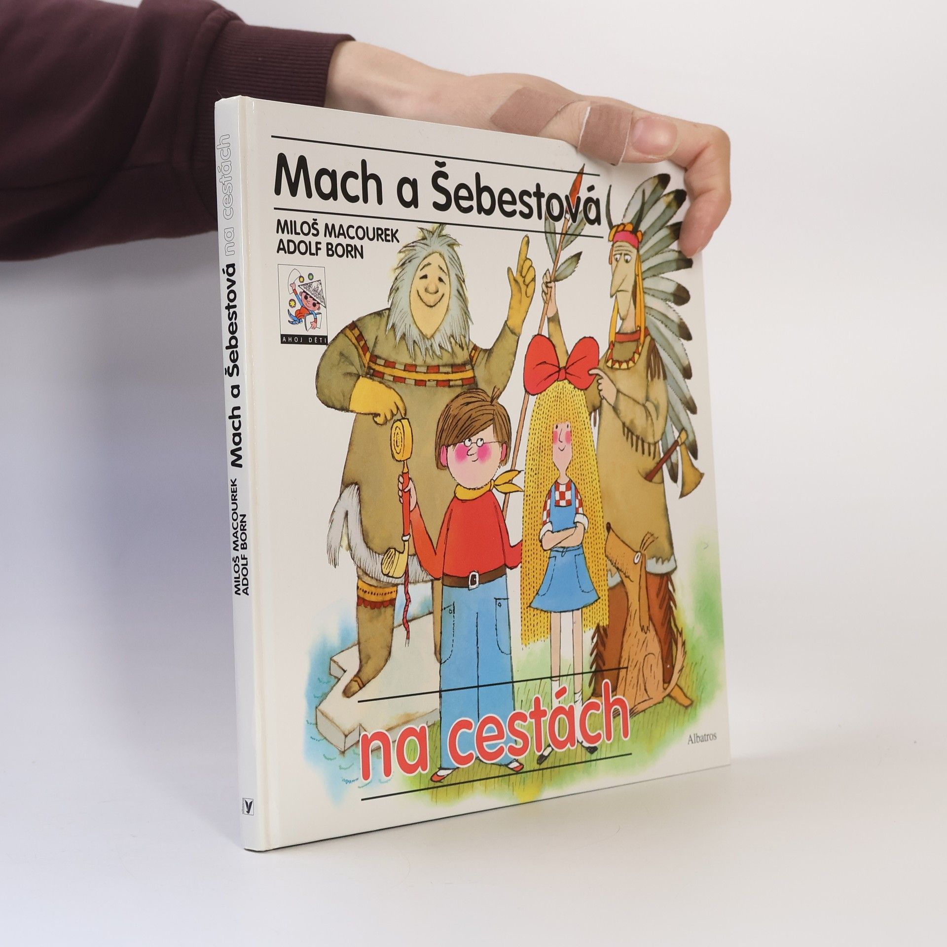 Miloš Macourek Mach a Šebestová na cestách