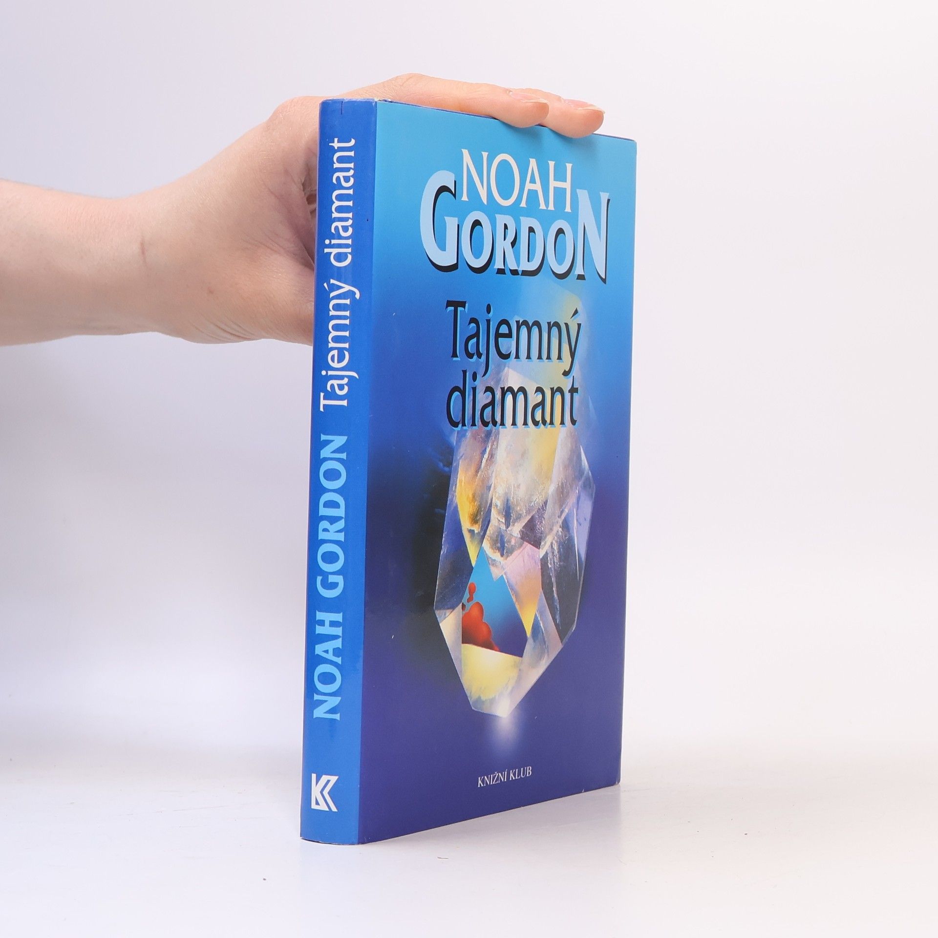 Noah Gordon Tajemný diamant