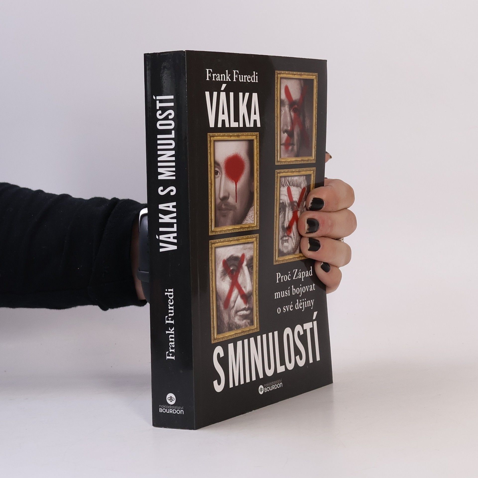 Válka s minulostí