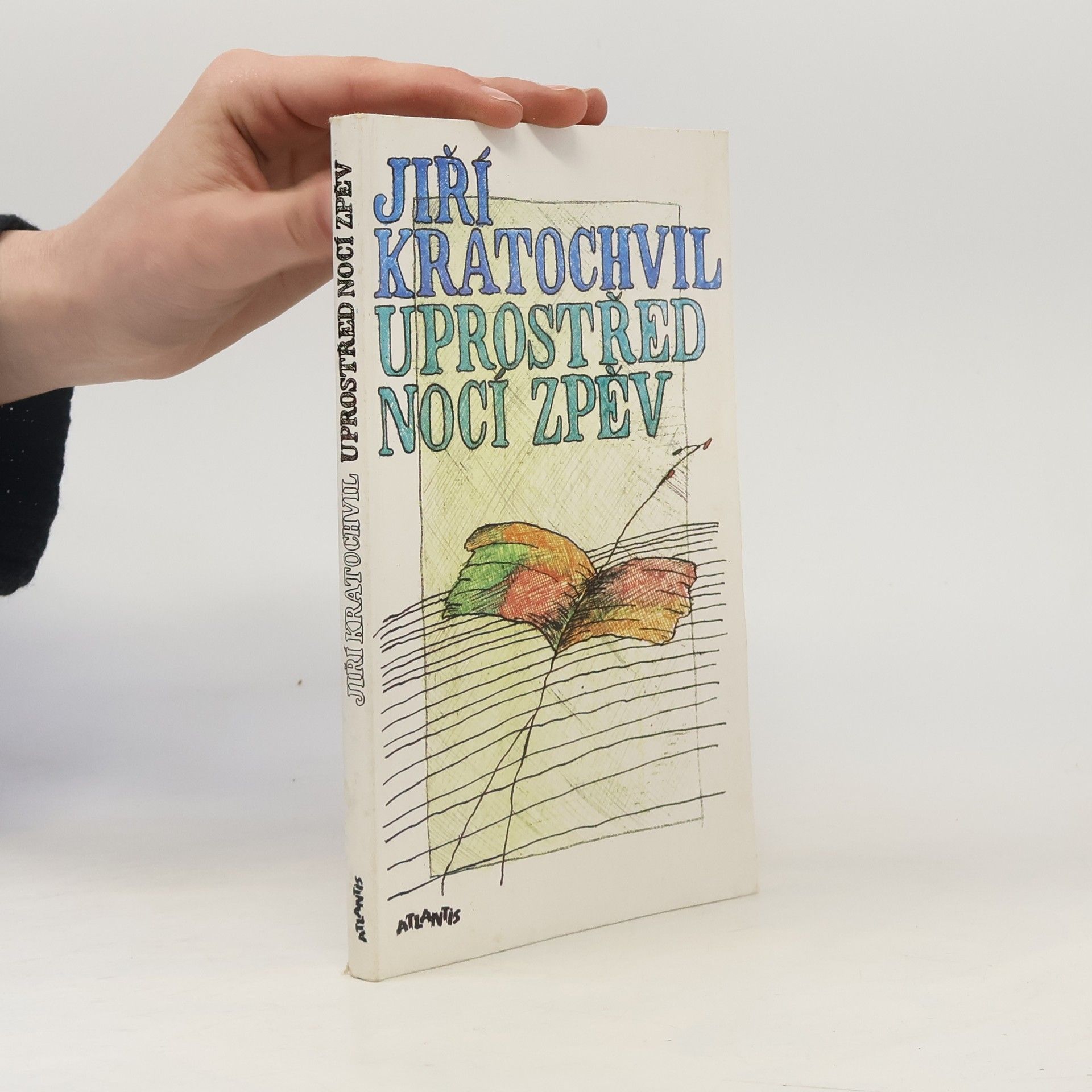 Uprostřed nocí zpěv