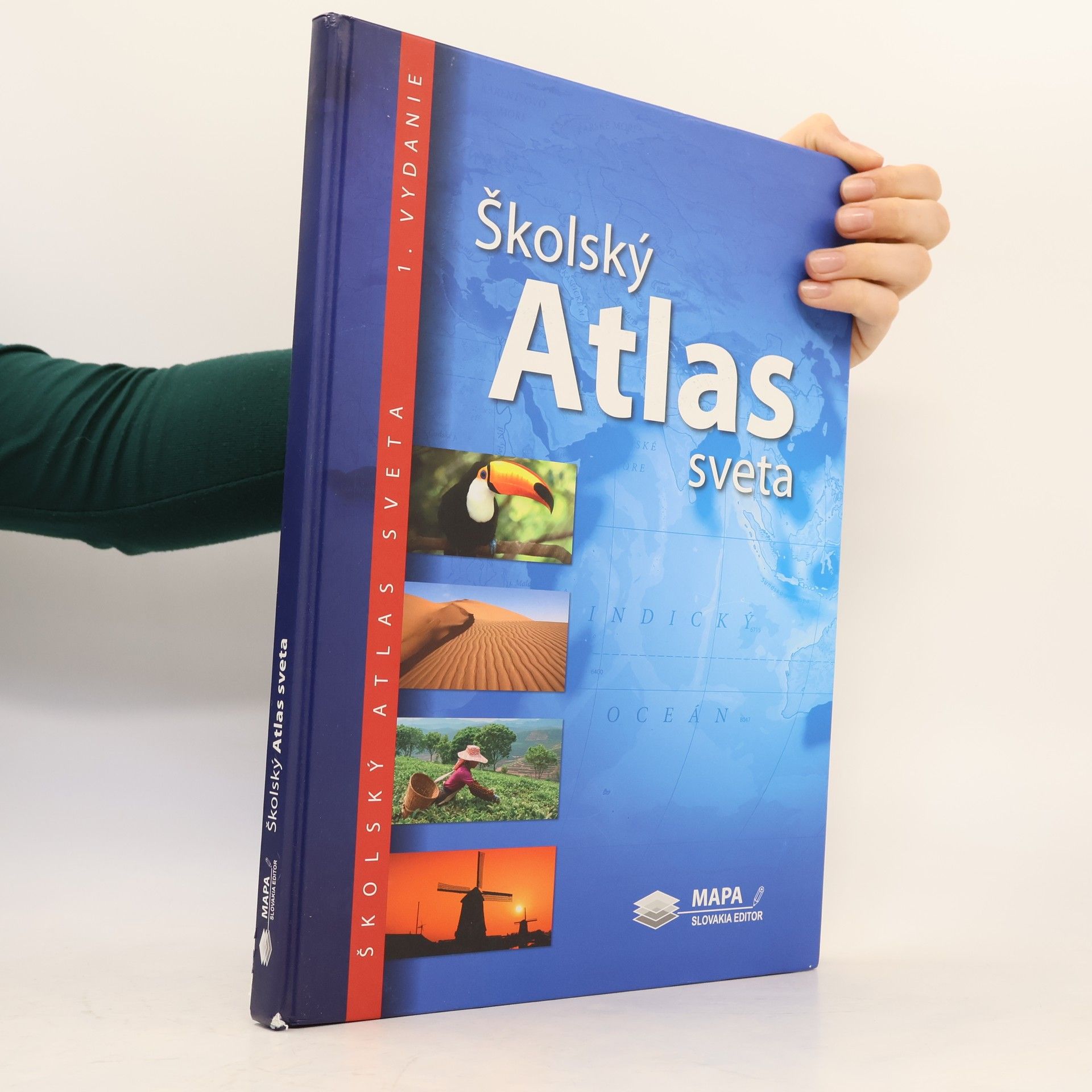 Various authors Školský Atlas sveta