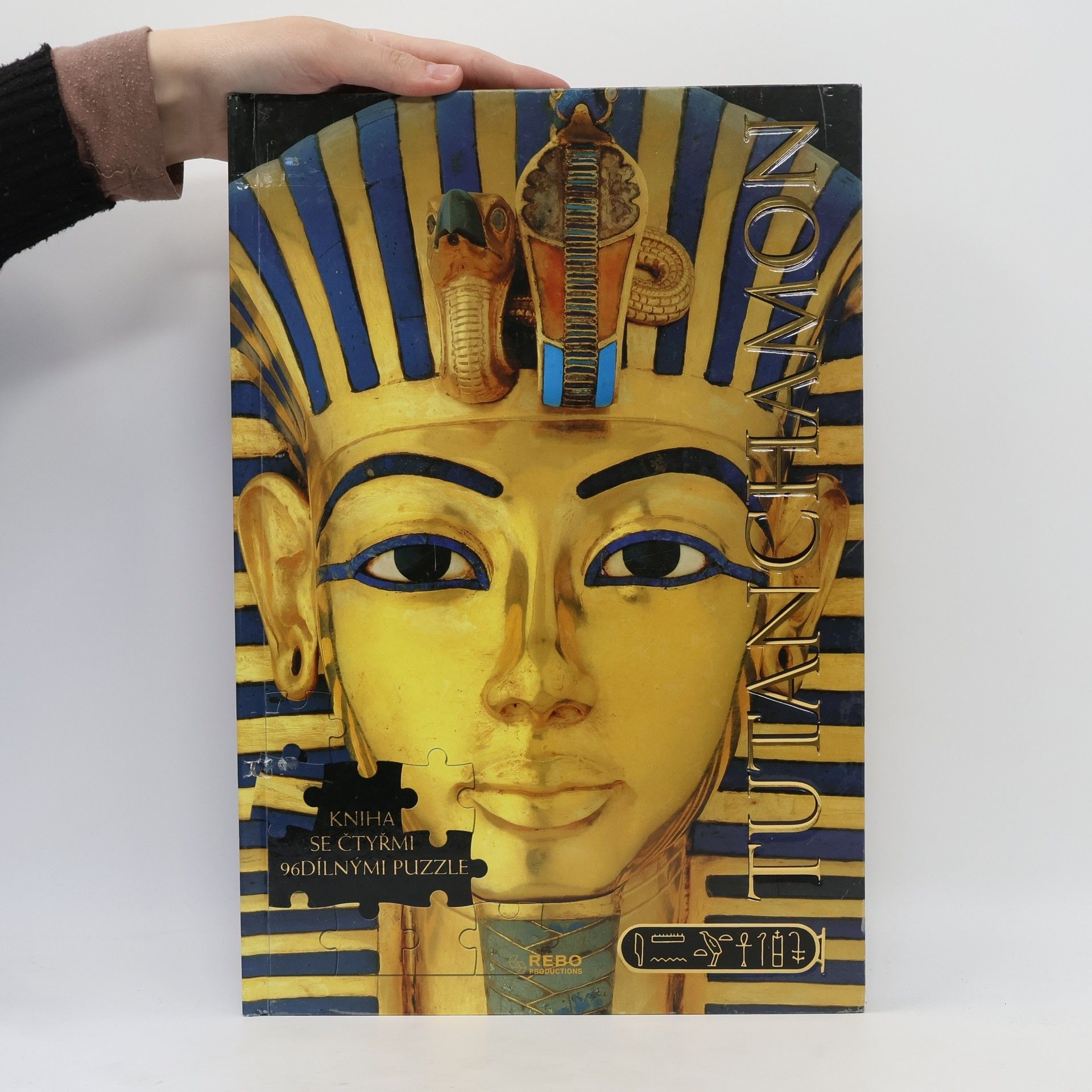 Niki Horin Tutanchamon : kniha se čtyřmi 96dílnými puzzle