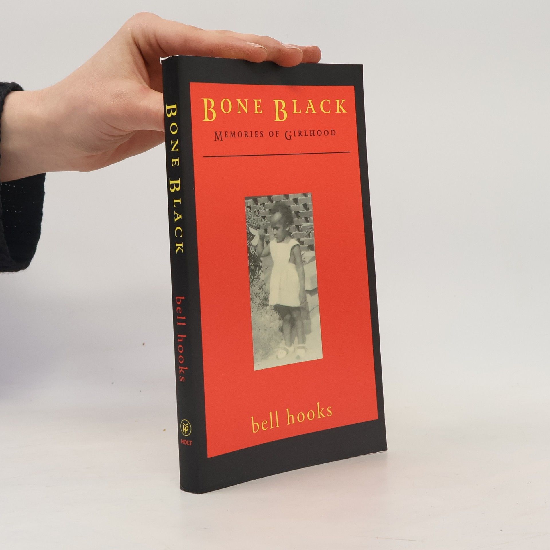 Bell hooks Bone Black