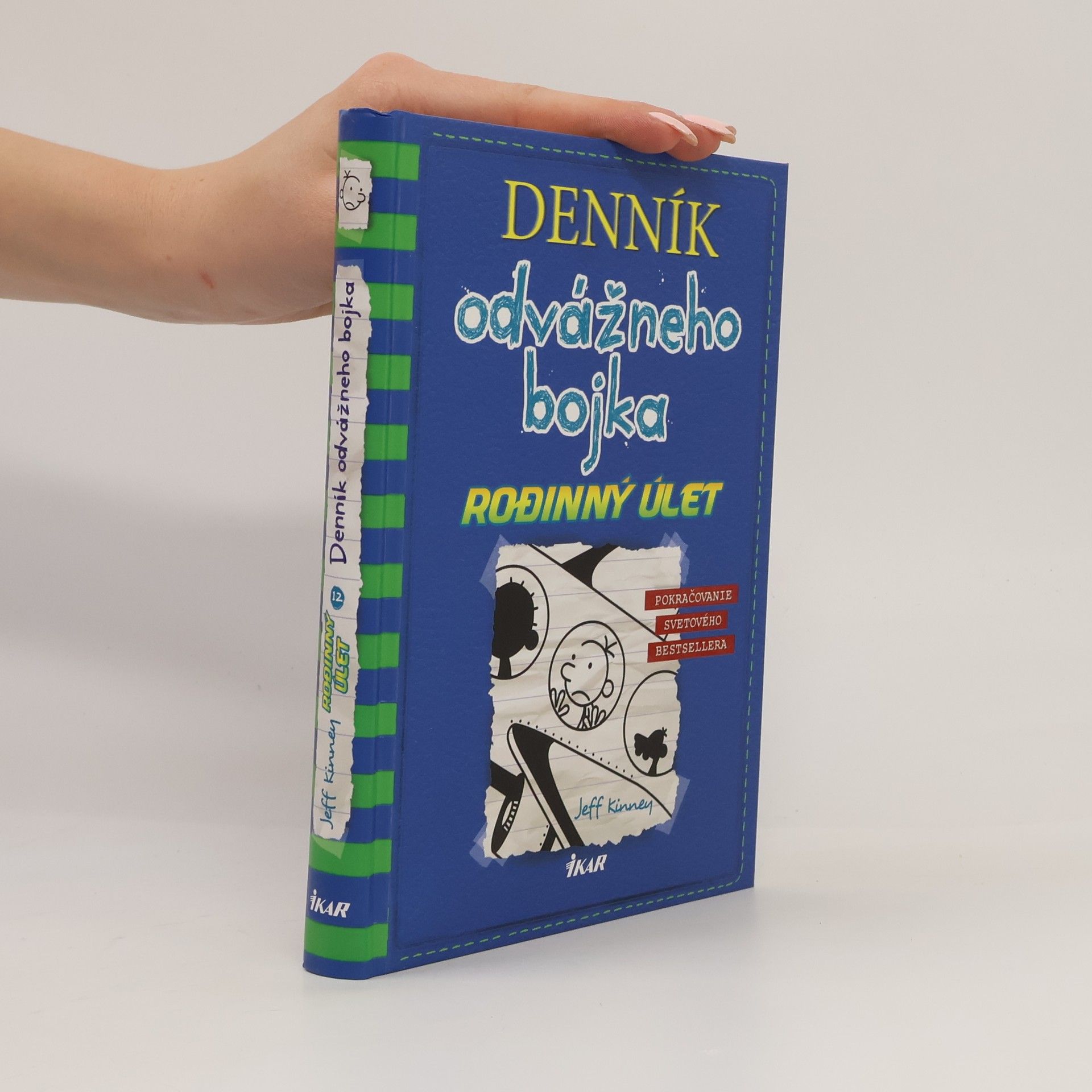 Jeff Kinney Denník odvážneho bojka 12. Rodinný úlet