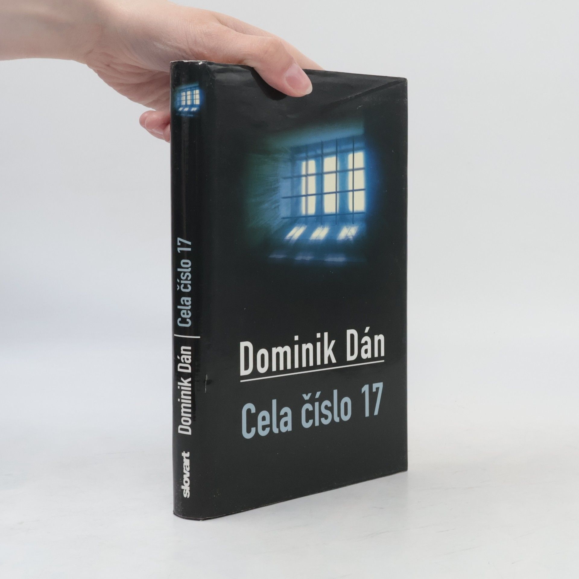 Dominik Dán Cela číslo 17