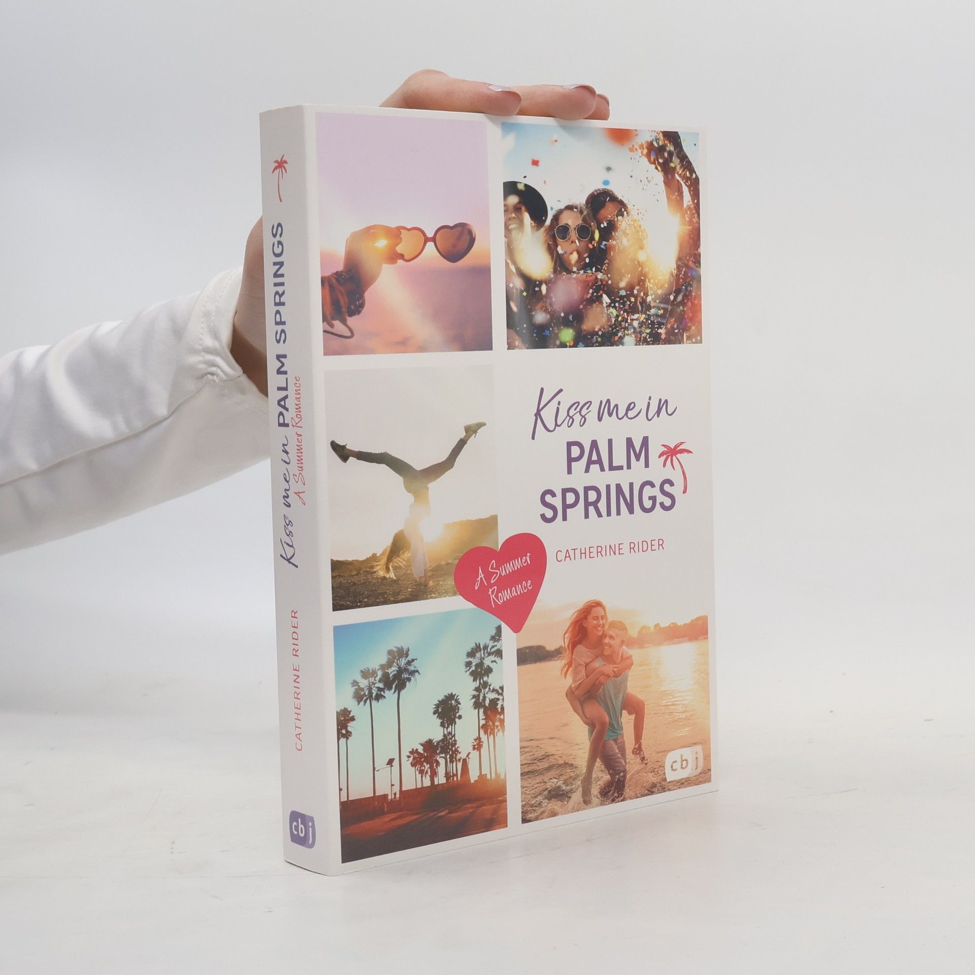 Catherine Rider Kiss me in Palm Springs